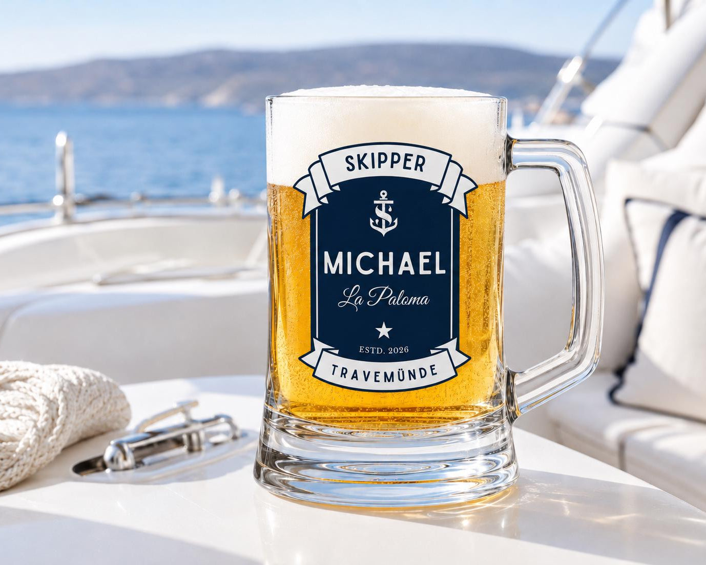 Personalisierter Bierkrug für Bootsbesitzer | Bierglas mit Bootsname & Jahreszahl | Geschenk für Skipper, Segler, Kapitän | Bierhumpen Glas