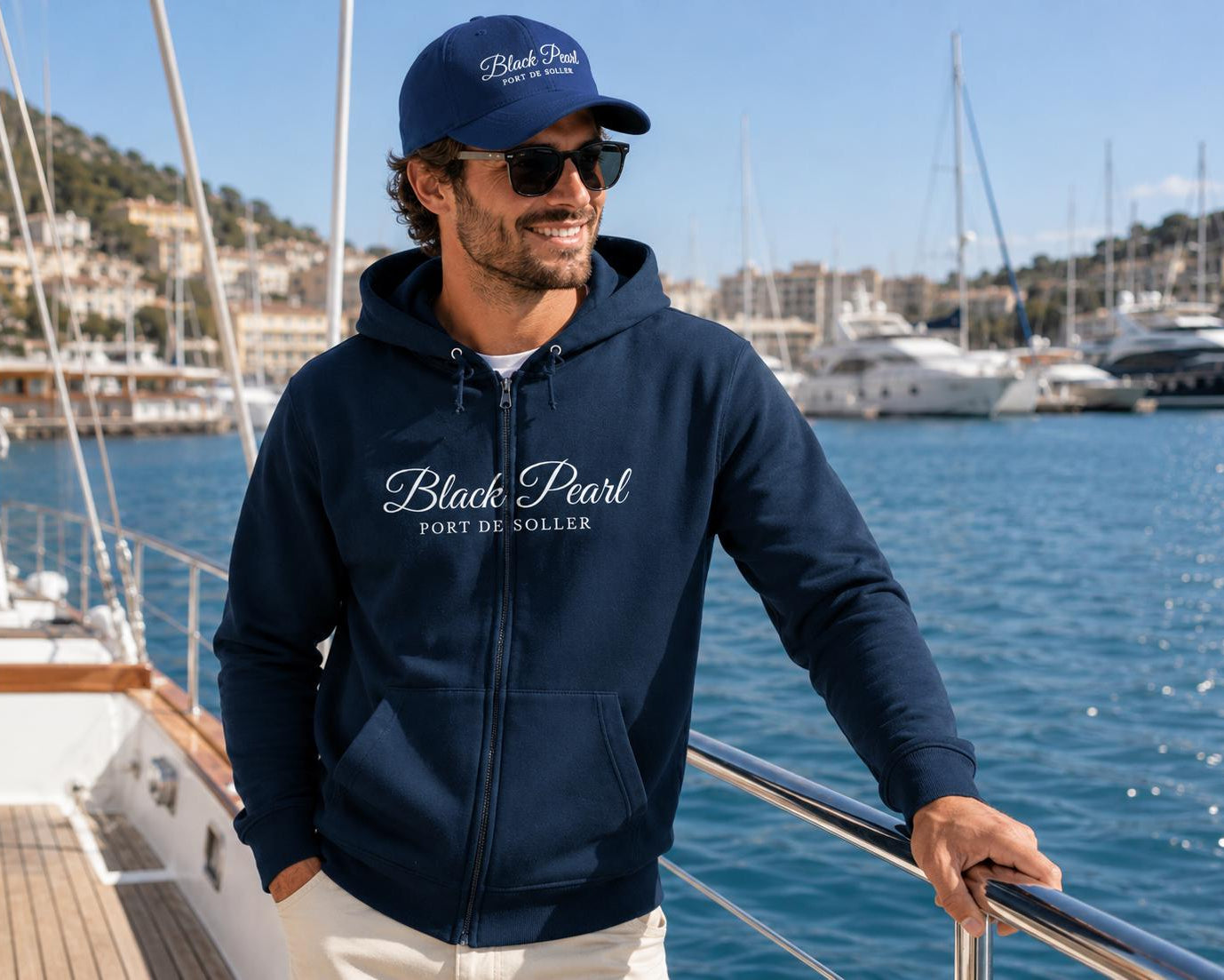 Personalisierter Herren Zipper Hoodie mit Bootsname | Maritime Skipper Reißverschluss Jacke, Segler Geschenk, Boot Outfit | Gr. S bis 5XL