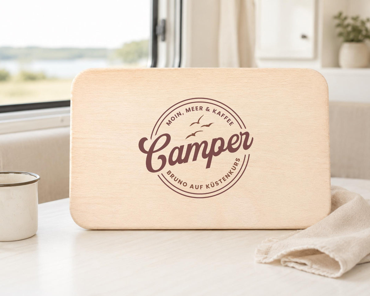 Personalisiertes Frühstücksbrettchen für Camper | Lasergravur | Buchenholz | Geschenkidee Camping mit Namen