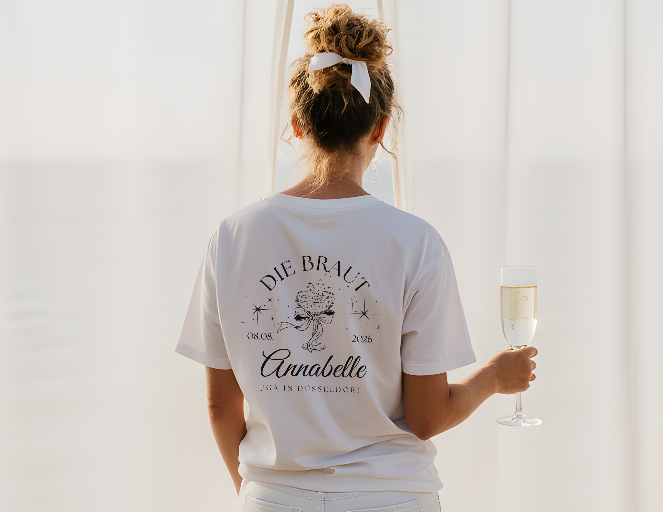 Braut T-Shirt - personalisiert für den JGA – mit Namen, Datum & Ort Roo's Gift Shop