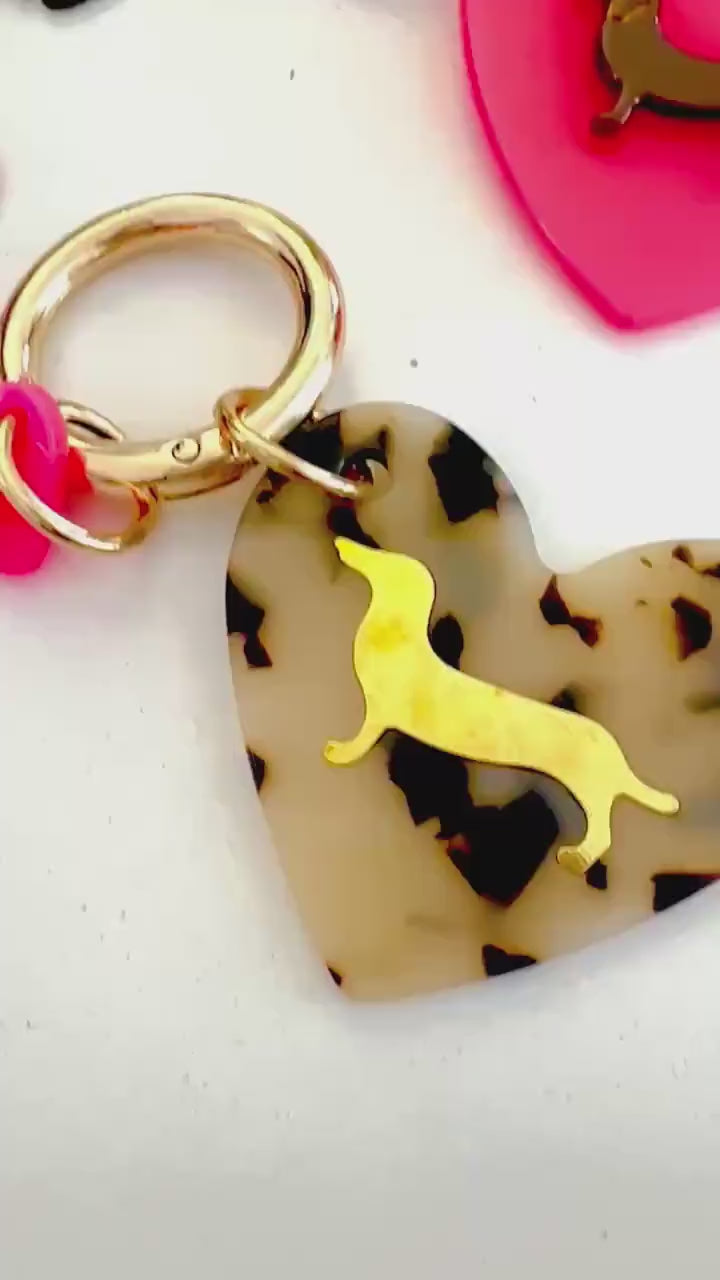 Dackel Anhänger am großen goldenen Karabiner | Charm für Taschen | Schlüsselanhänger | Taschenschmuck Taschenanhänger | Bag Charm