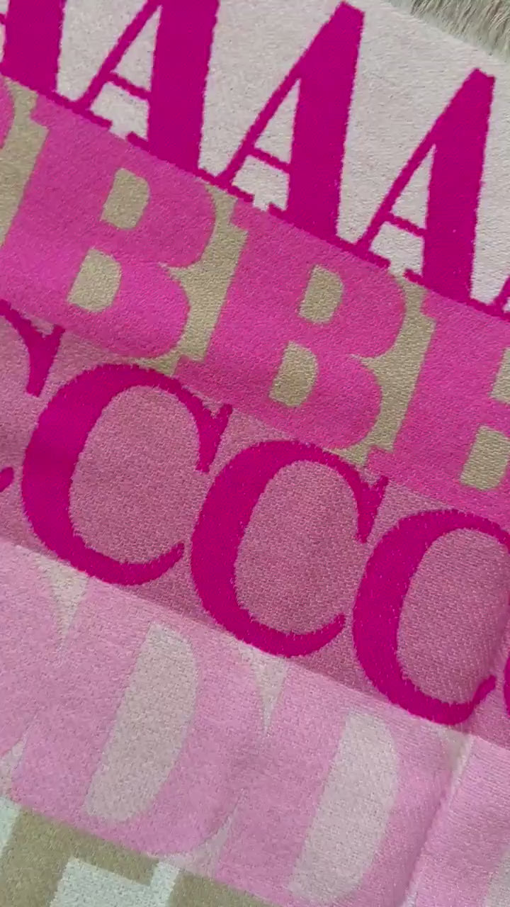 Breiter Schal Alphabet Buchstaben in Rosa, weiß und pink| Viskose | Webschal Tuch Stola | 180 x 70 cm