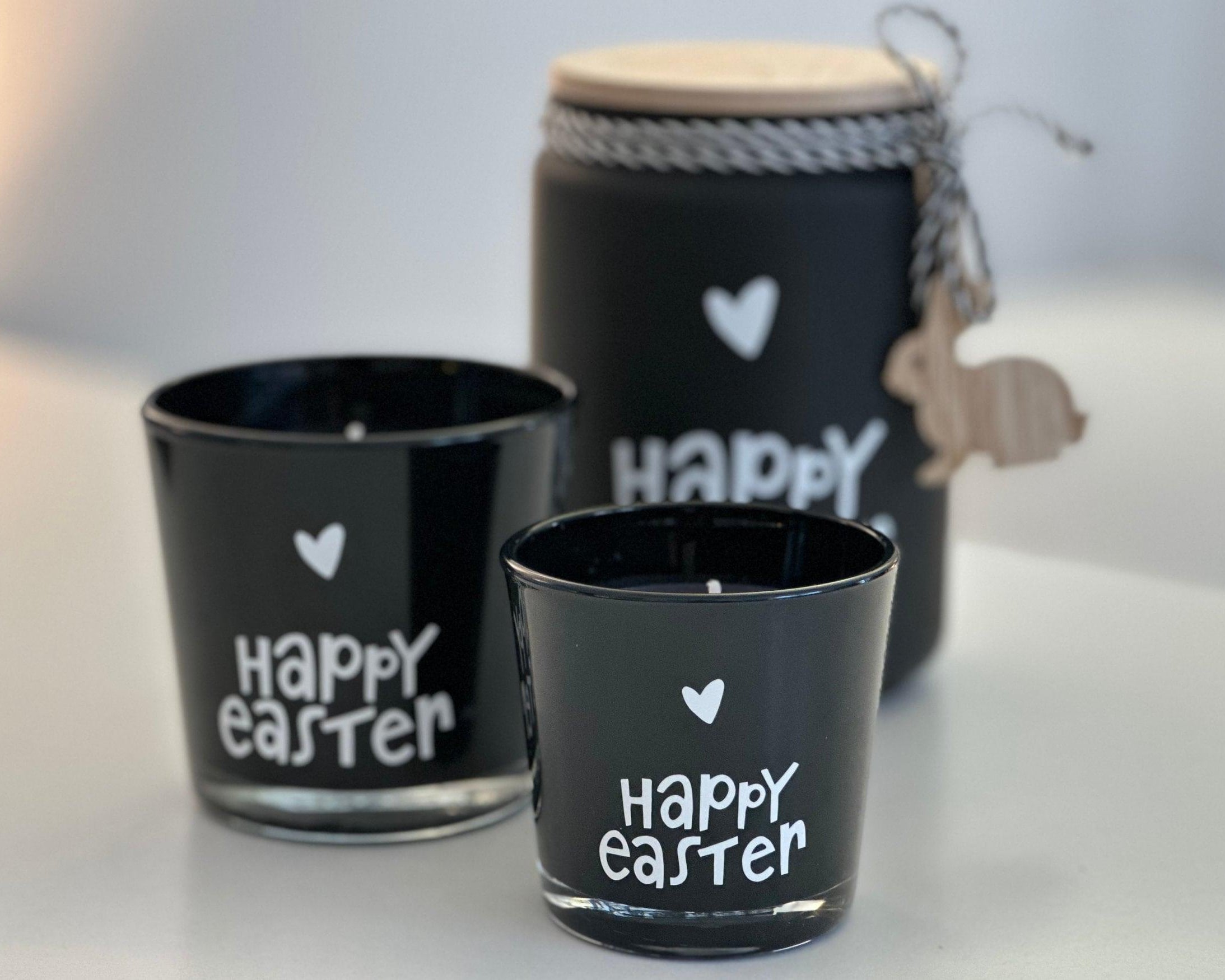 Schwarze Duftkerze im Glas | Happy Easter | Deko Geschenkidee | Mitbringsel Ostern - Roo's Gift Shop