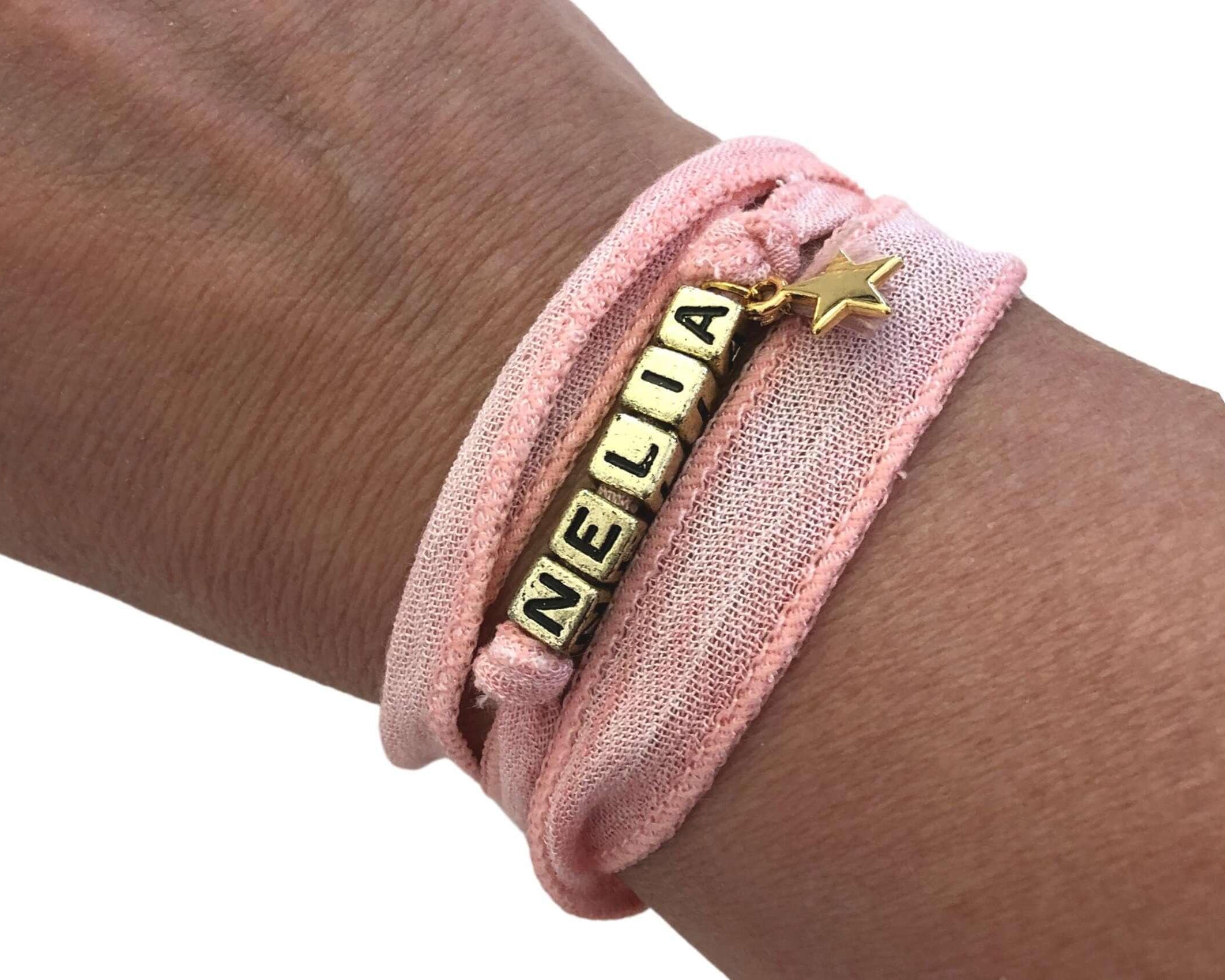 Armband | rosa | Buchstabenperlen | personalisierbar - Roo's Gift Shop