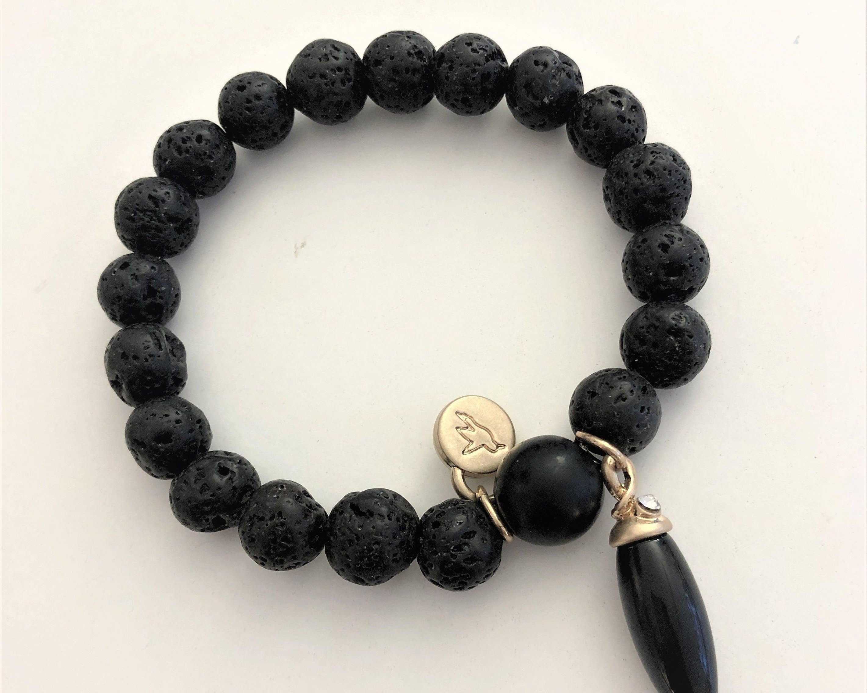 Armband | schwarze Lava Perlen | Anhänger - Roo's Gift Shop