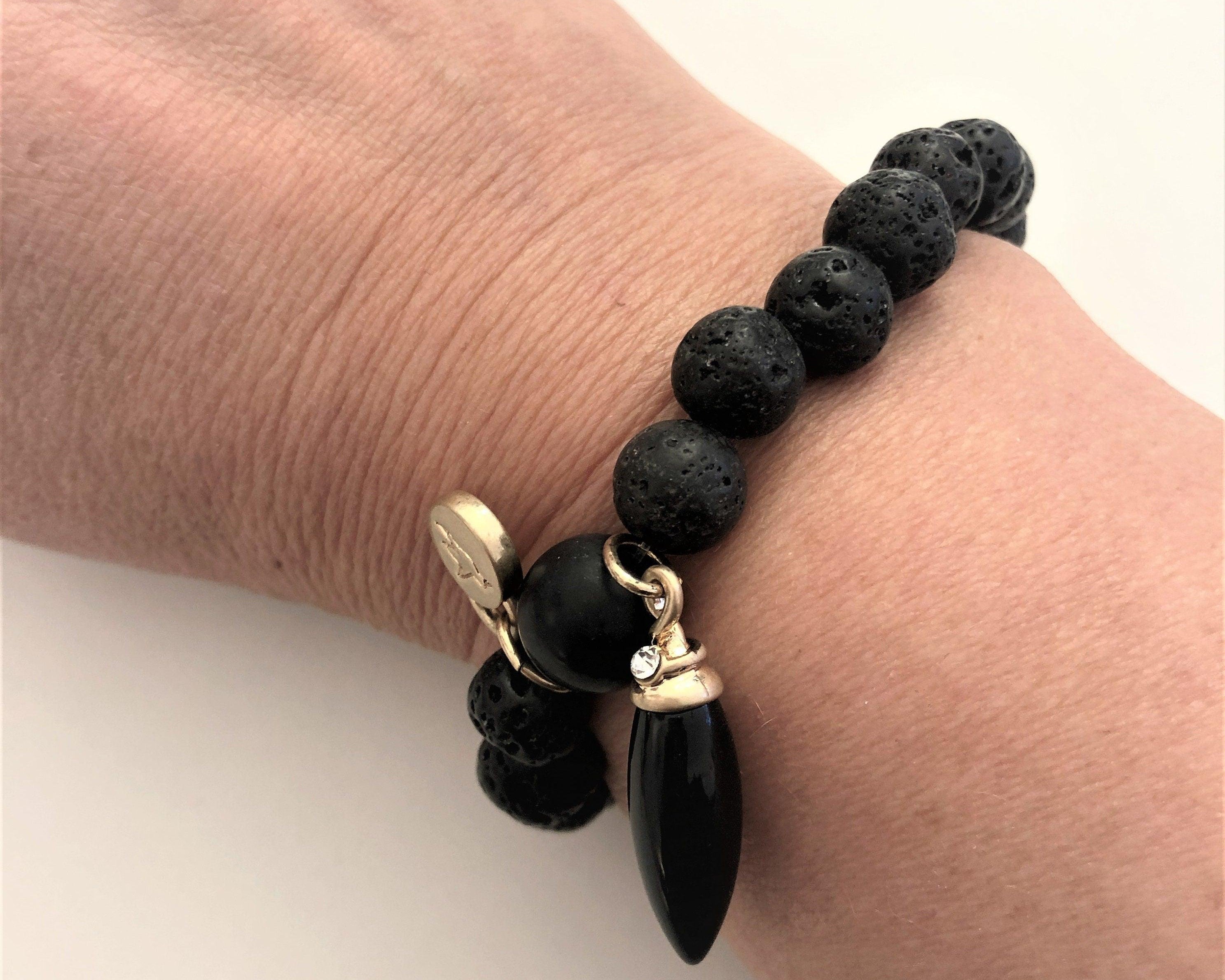 Armband | schwarze Lava Perlen | Anhänger - Roo's Gift Shop
