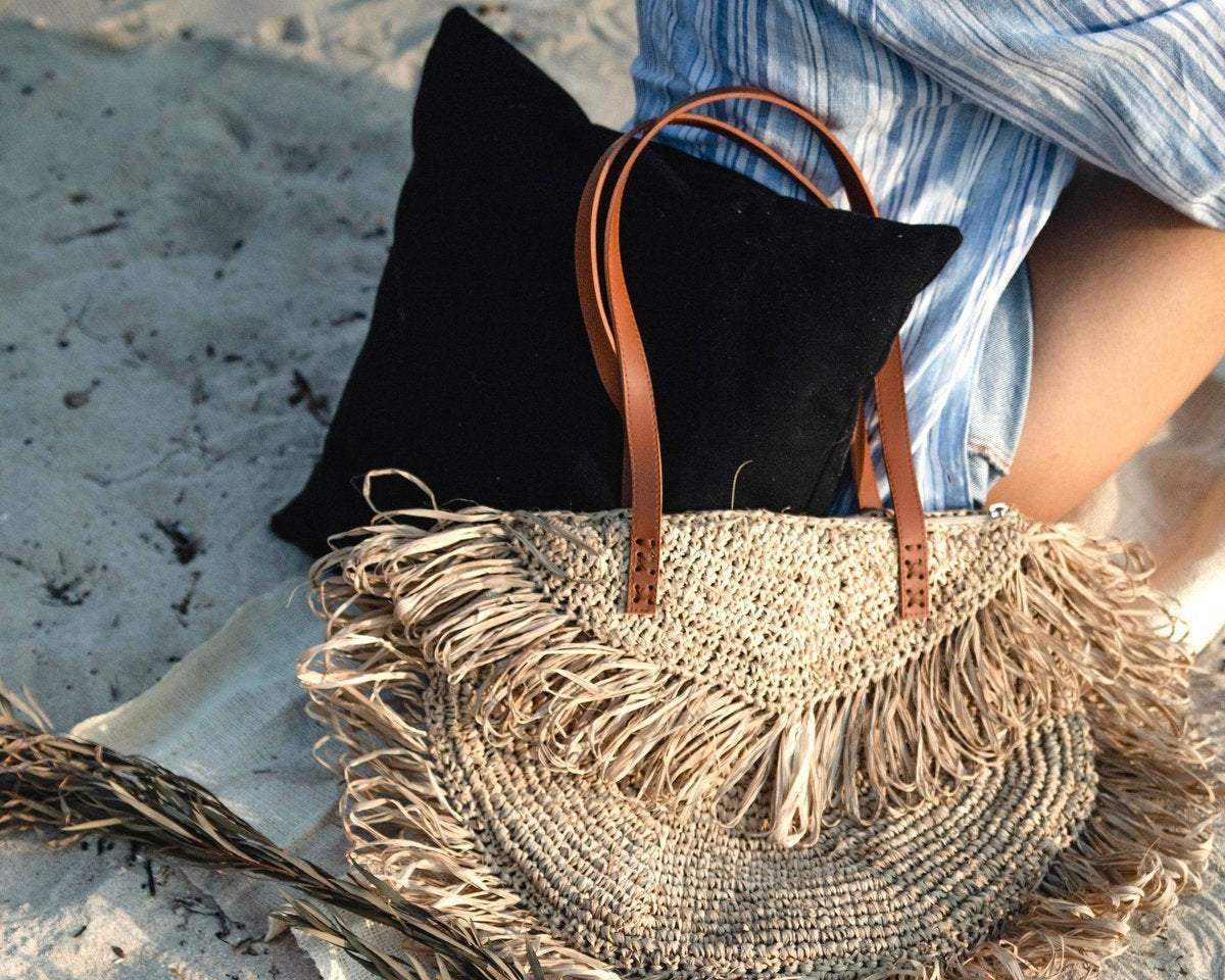 Beige Umhängetasche mit Fransen Strandtasche Einkaufstasche SUMBAWA - Roo's Gift Shop