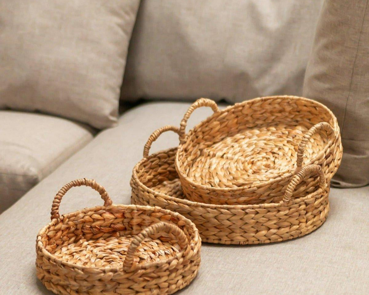 Dekoratives Tablett MATAHARI aus Wasserhyazinthe (3 Größen) - Roo's Gift Shop