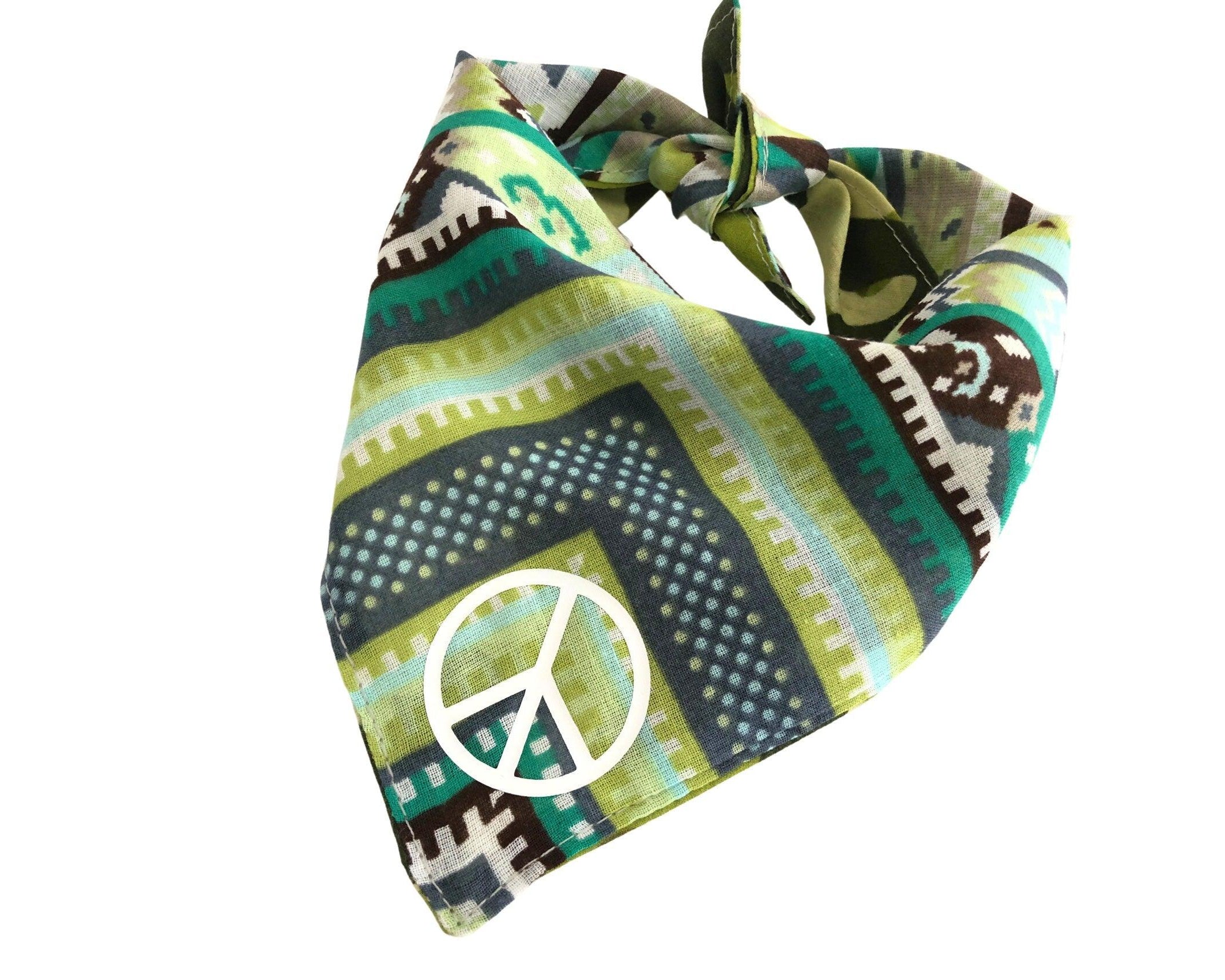 Grünes Wende Hunde Halstuch | Bandana | Dreieckstuch | Gr. S - Roo's Gift Shop