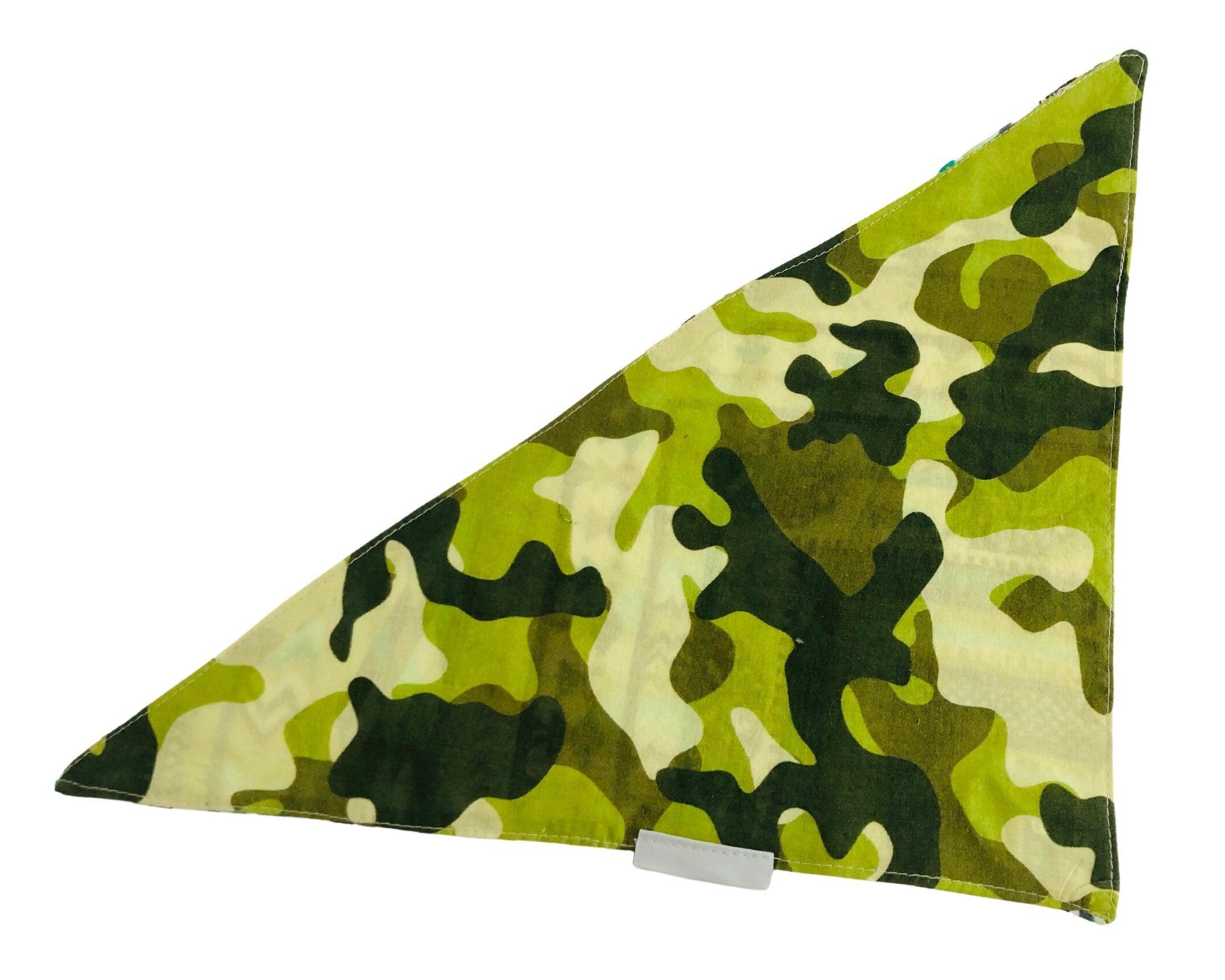 Grünes Wende Hunde Halstuch | Bandana | Dreieckstuch | Gr. S - Roo's Gift Shop