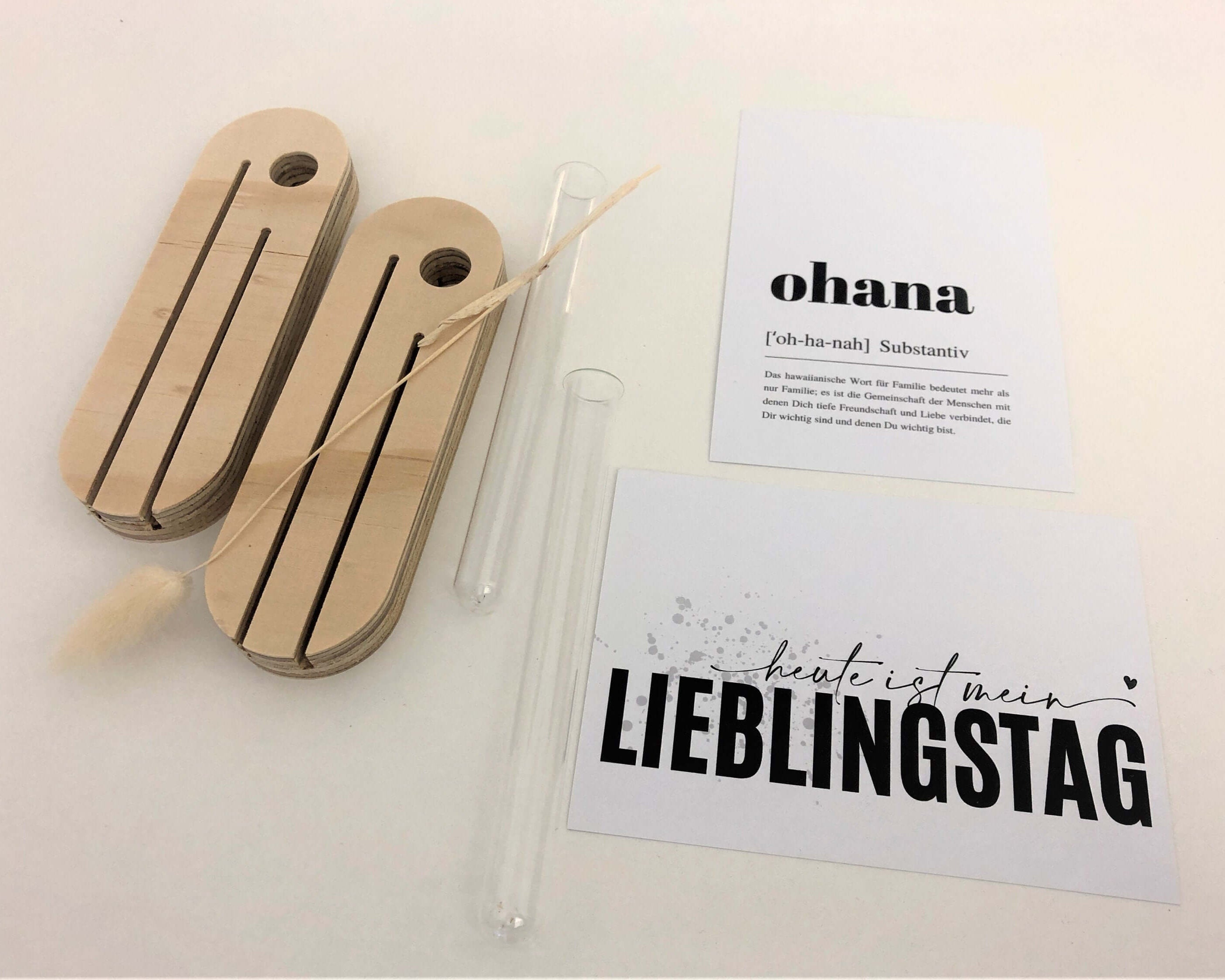 Kartenständer mit Karte Mama | mit Vase und Trockenblumen | Geschenk Muttertag