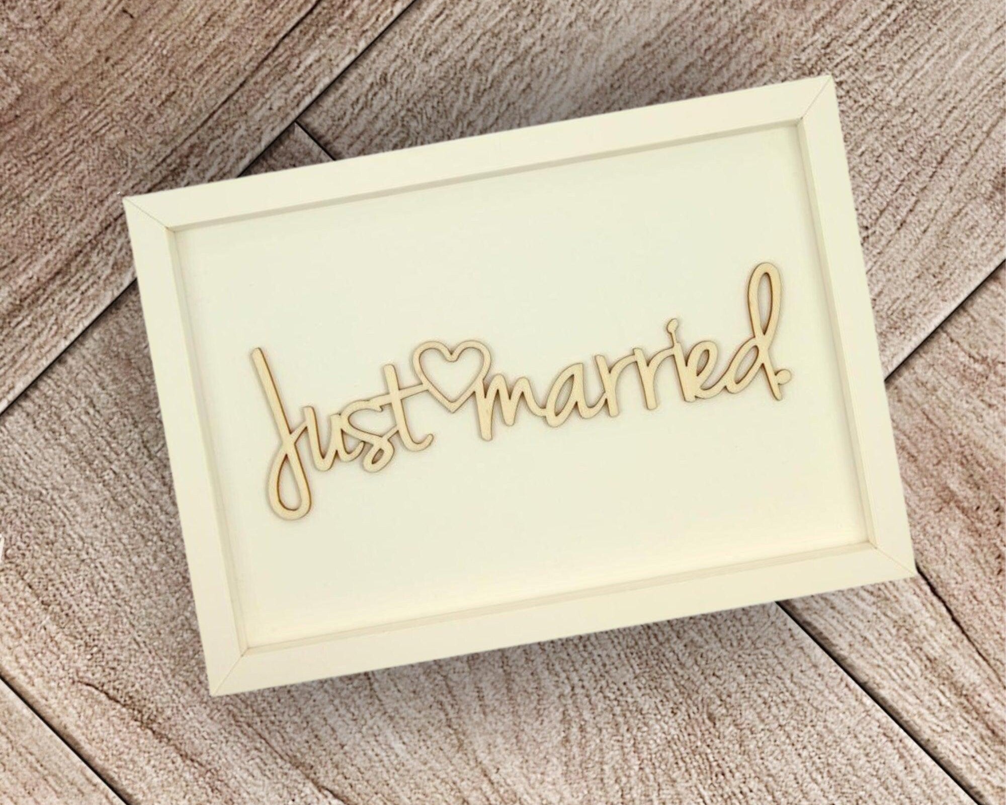 Just married | Schriftzug aus Holz | Filigrane Holzschrift | Geld verschenken - Roo's Gift Shop