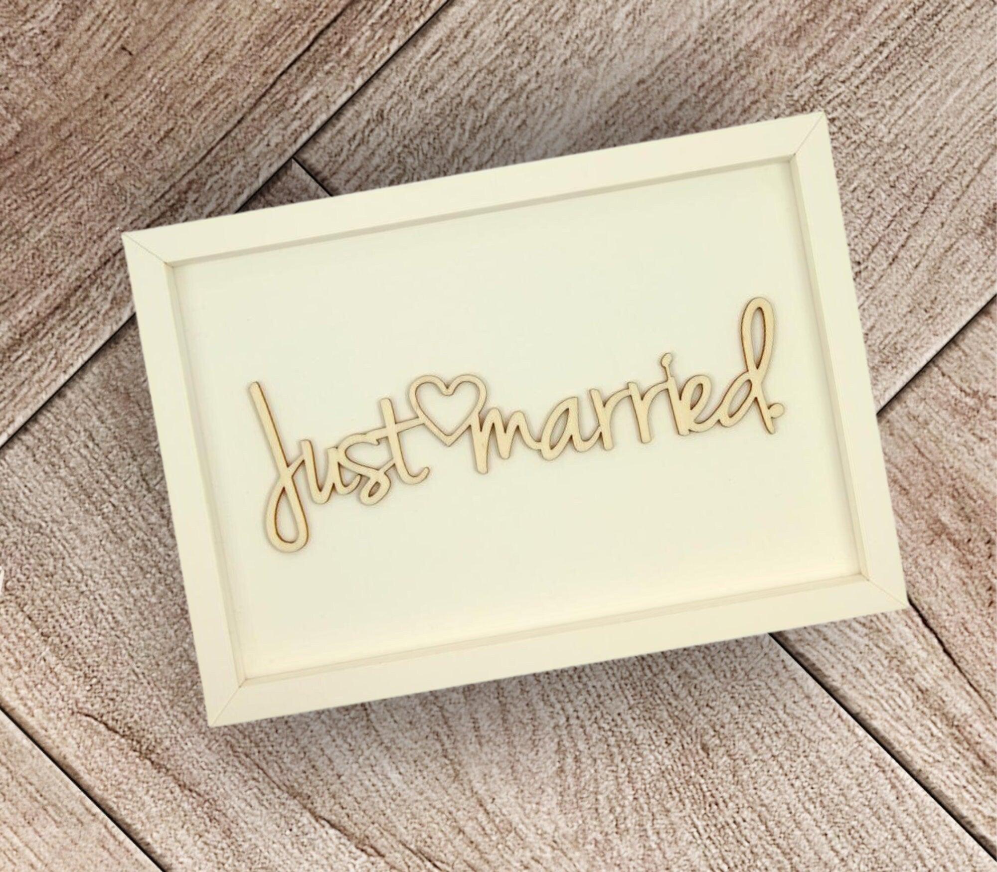 Just married | Schriftzug aus Holz | Filigrane Holzschrift | Geld verschenken - Roo's Gift Shop