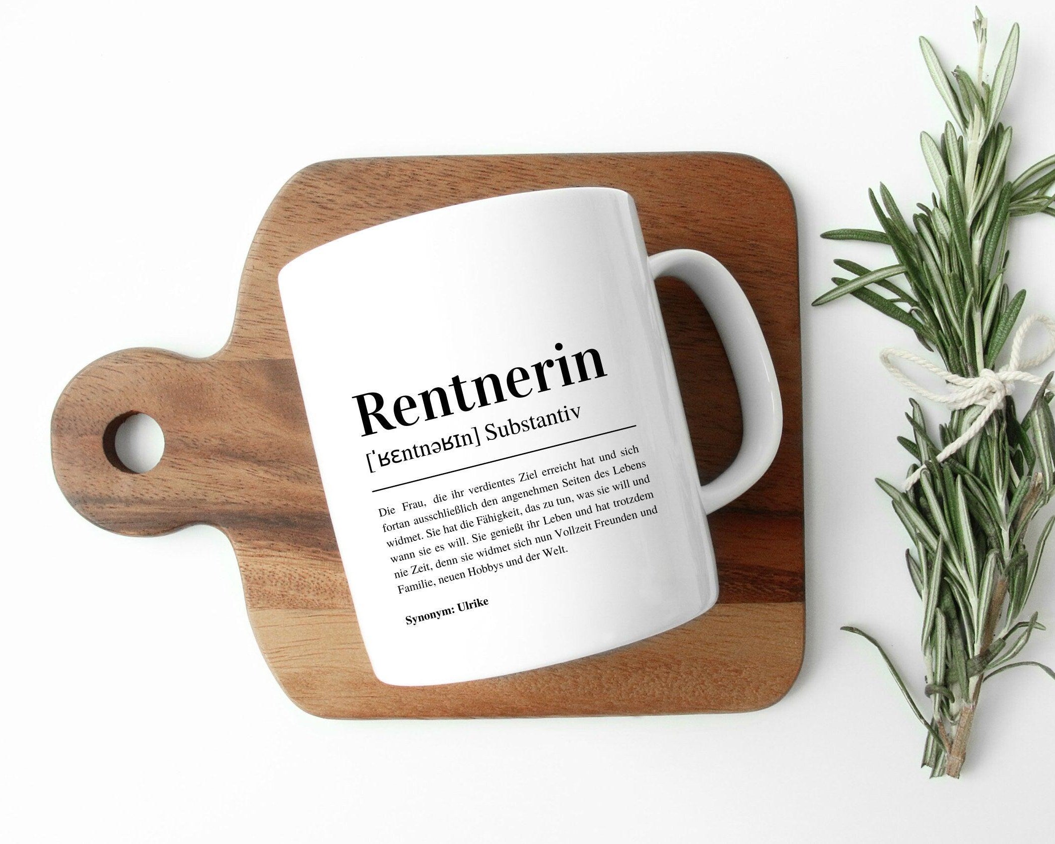 Keramiktasse | personalisiert | Definition Rentner Rentnerin | Ruhestand | Verabschiedung Kollege | Geschenk Name - Roo's Gift Shop
