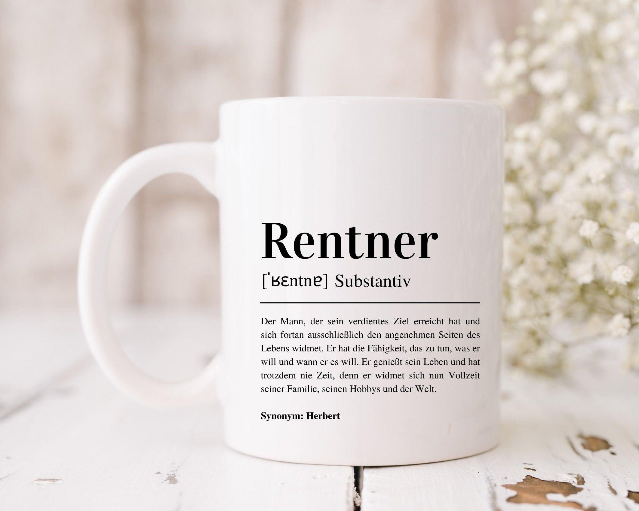 Keramiktasse | personalisiert | Definition Rentner Rentnerin | Ruhestand | Verabschiedung Kollege | Geschenk Name - Roo's Gift Shop