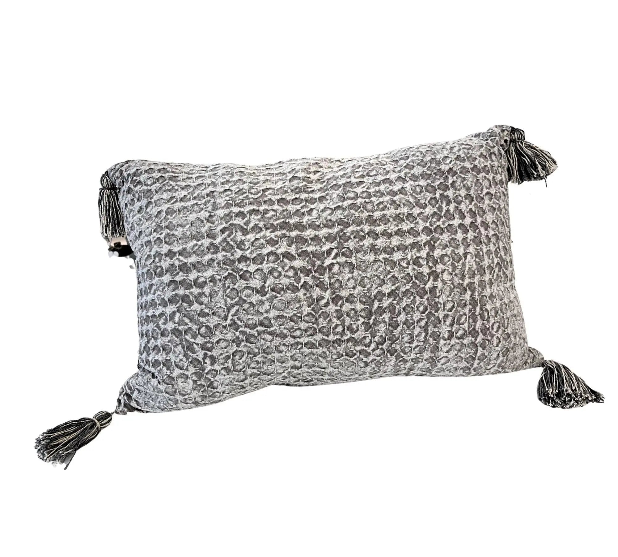 Kissen | taupe | 40 x 60 cm | Waffelpiqué - Roo's Gift Shop