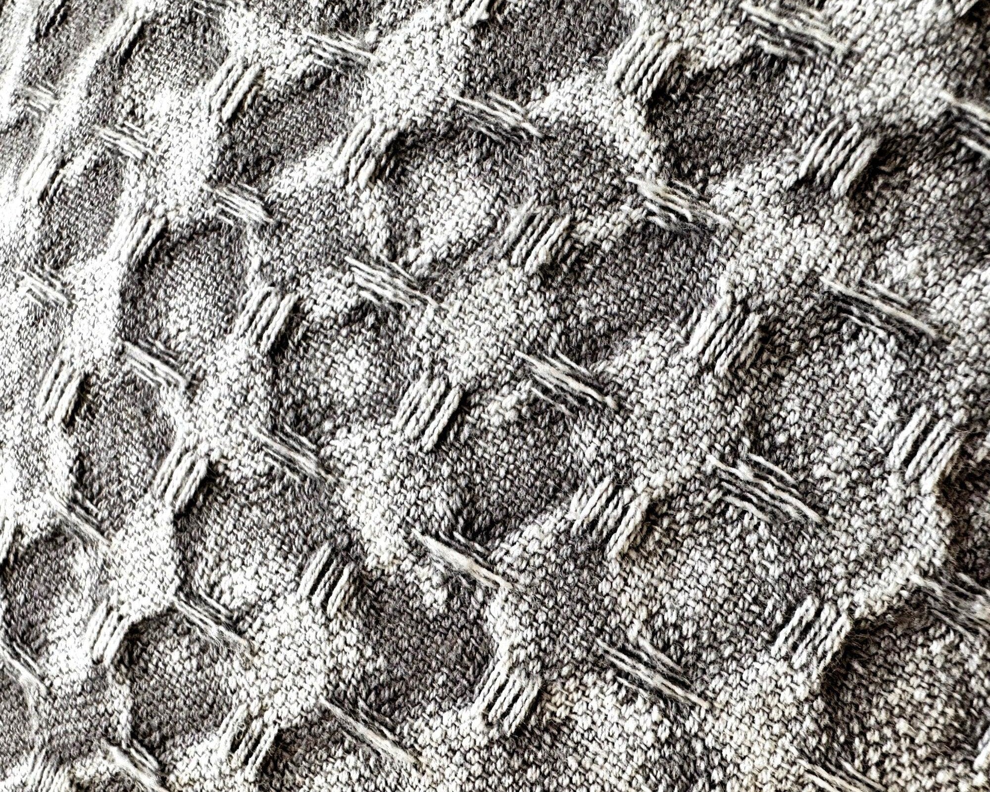 Kissen | taupe | 40 x 60 cm | Waffelpiqué - Roo's Gift Shop