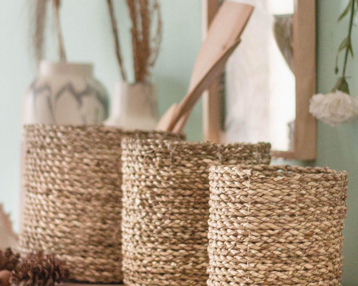 Korb Seegras BHINNEKA | Boho Pflanzenkorb | rund in S,M oder L - Roo's Gift Shop