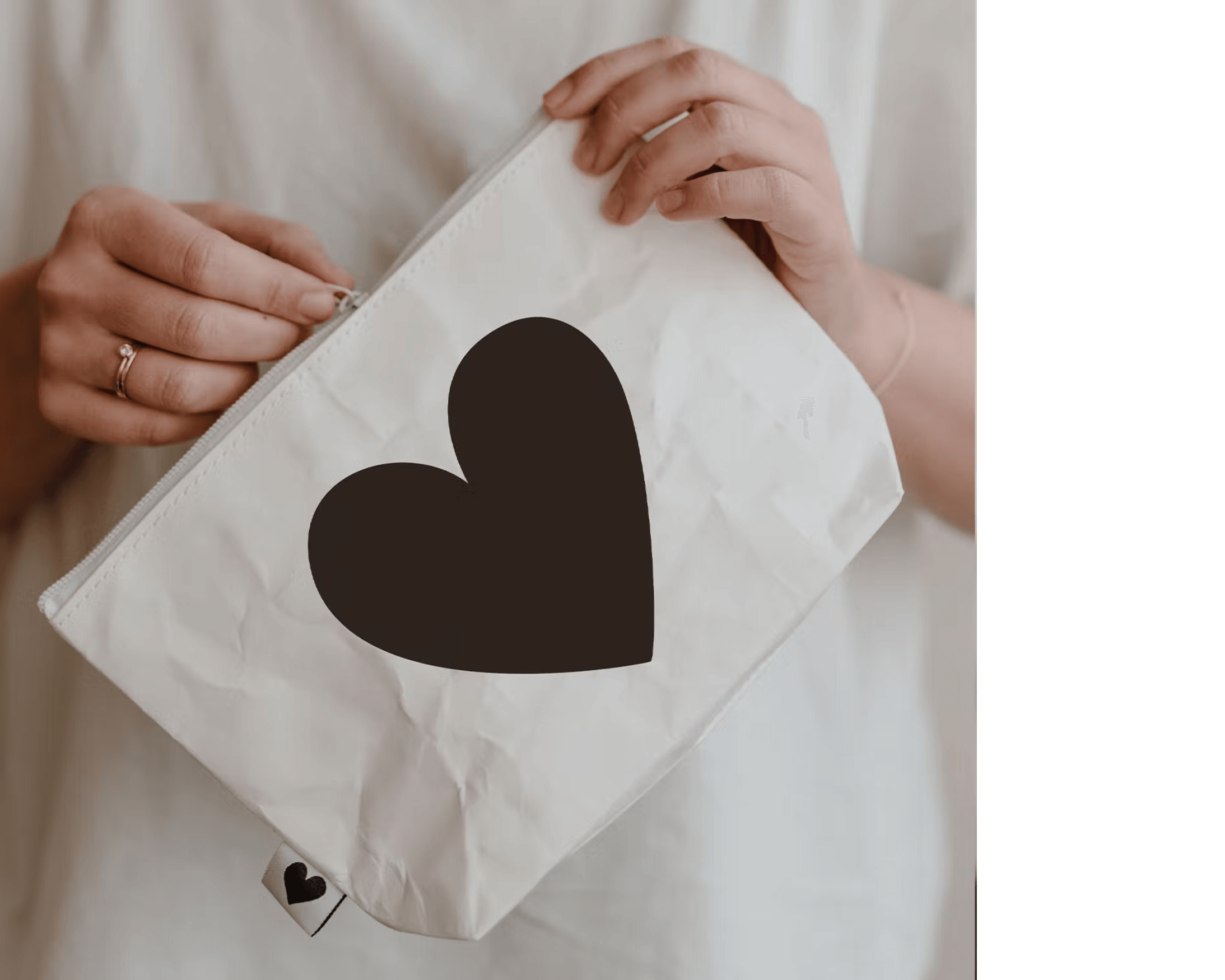 Kosmetiktasche | Papier | Eulenschnitt | weiß Herz - Roo's Gift Shop