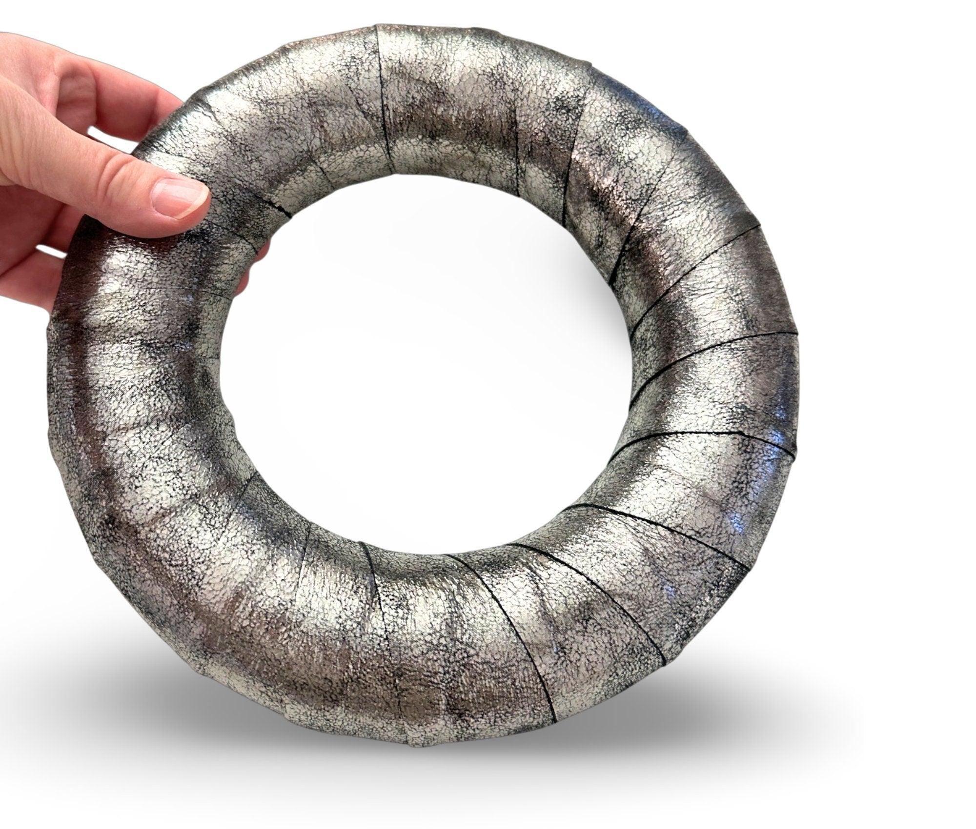 Kranz | silber | Leder | Durchmesser 22 cm - Roo's Gift Shop