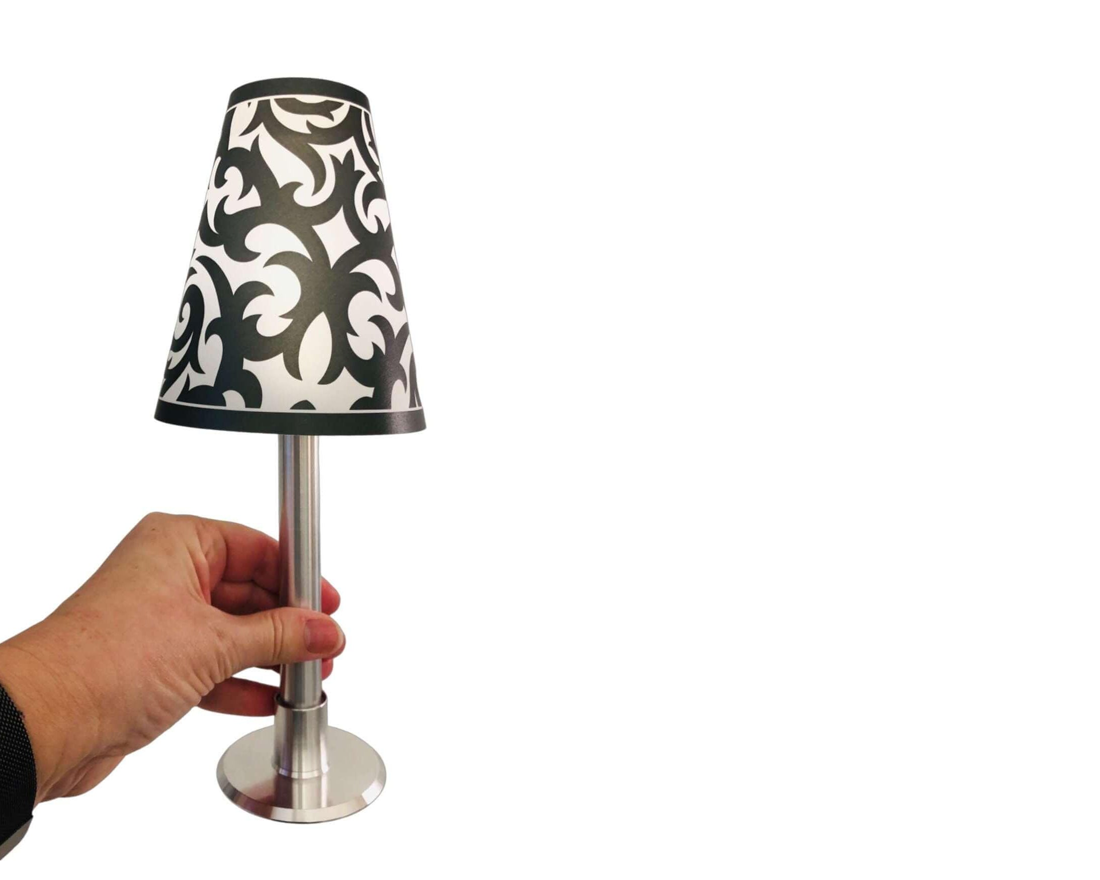 Lampe | LED Tischlampe | Batterie betrieben - Roo's Gift Shop