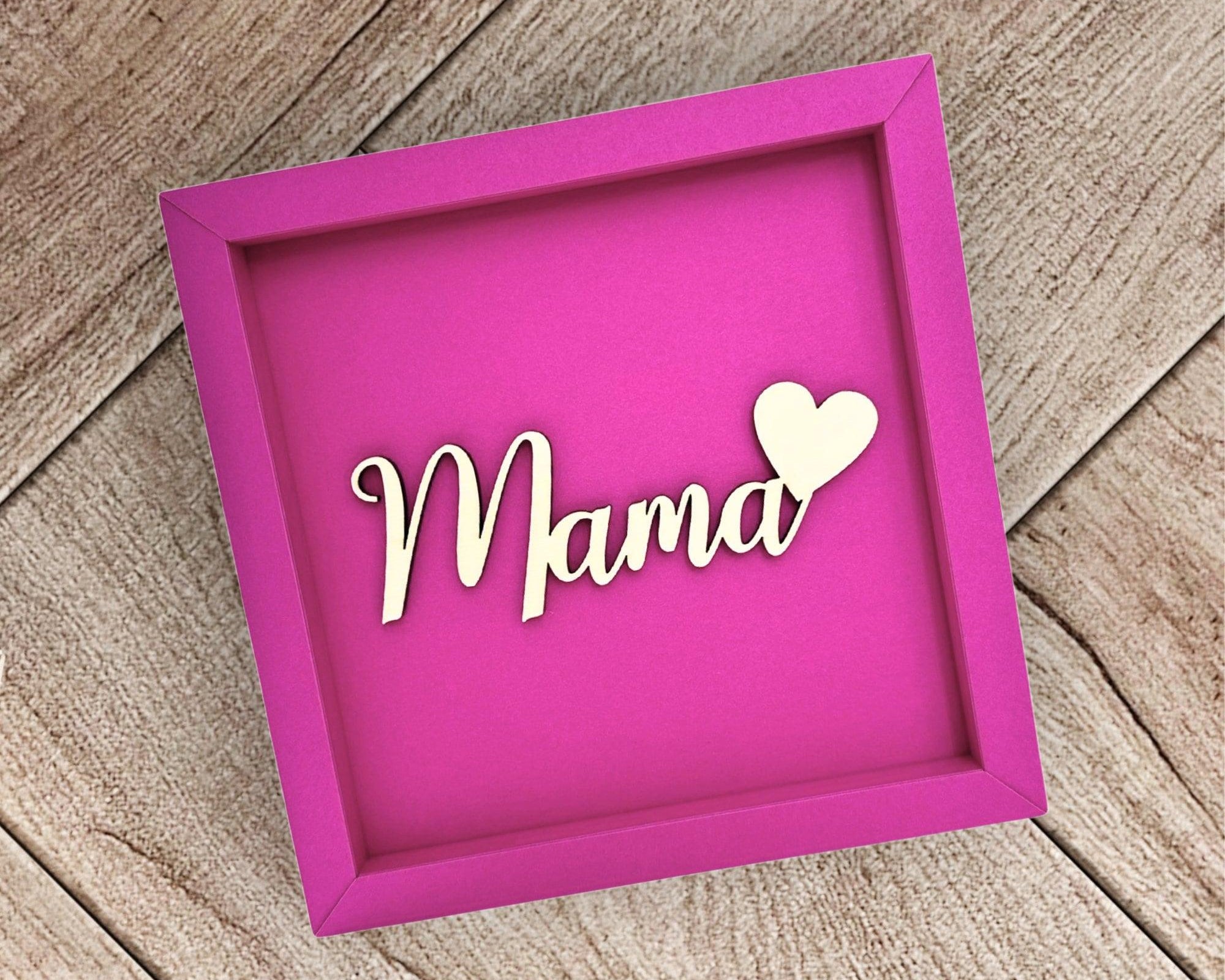 Mama | Schriftzug aus Holz | Filigrane Holzschrift - Roo's Gift Shop