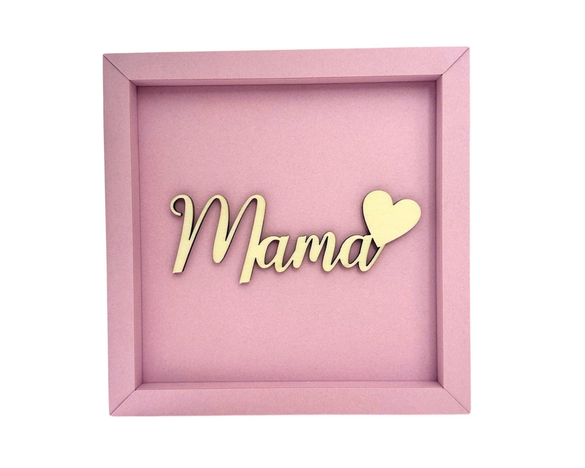 Mama | Schriftzug aus Holz | Filigrane Holzschrift - Roo's Gift Shop
