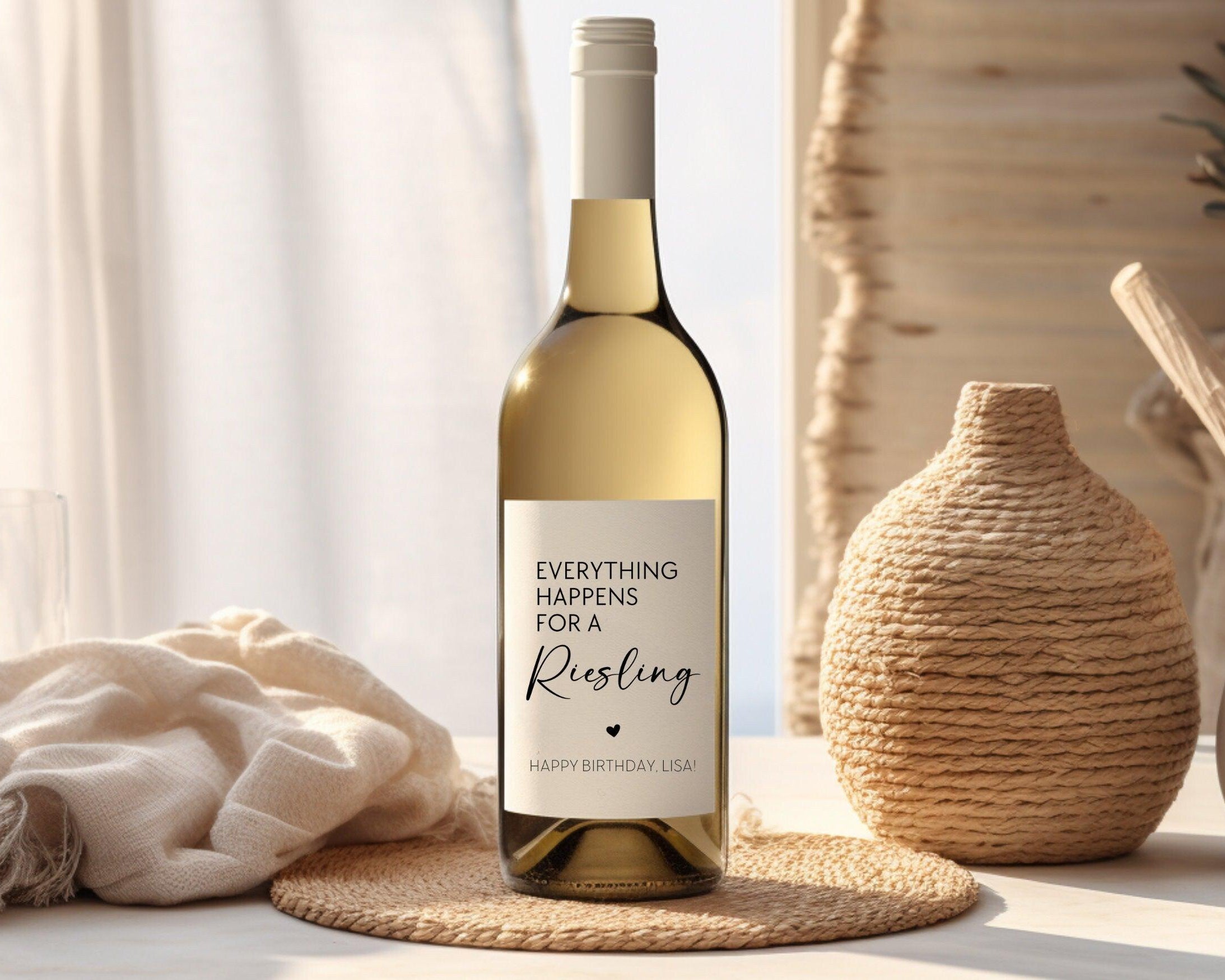 Personalisiertes Weinflaschen Etikett | Everything happens for a Riesling - Roo's Gift Shop