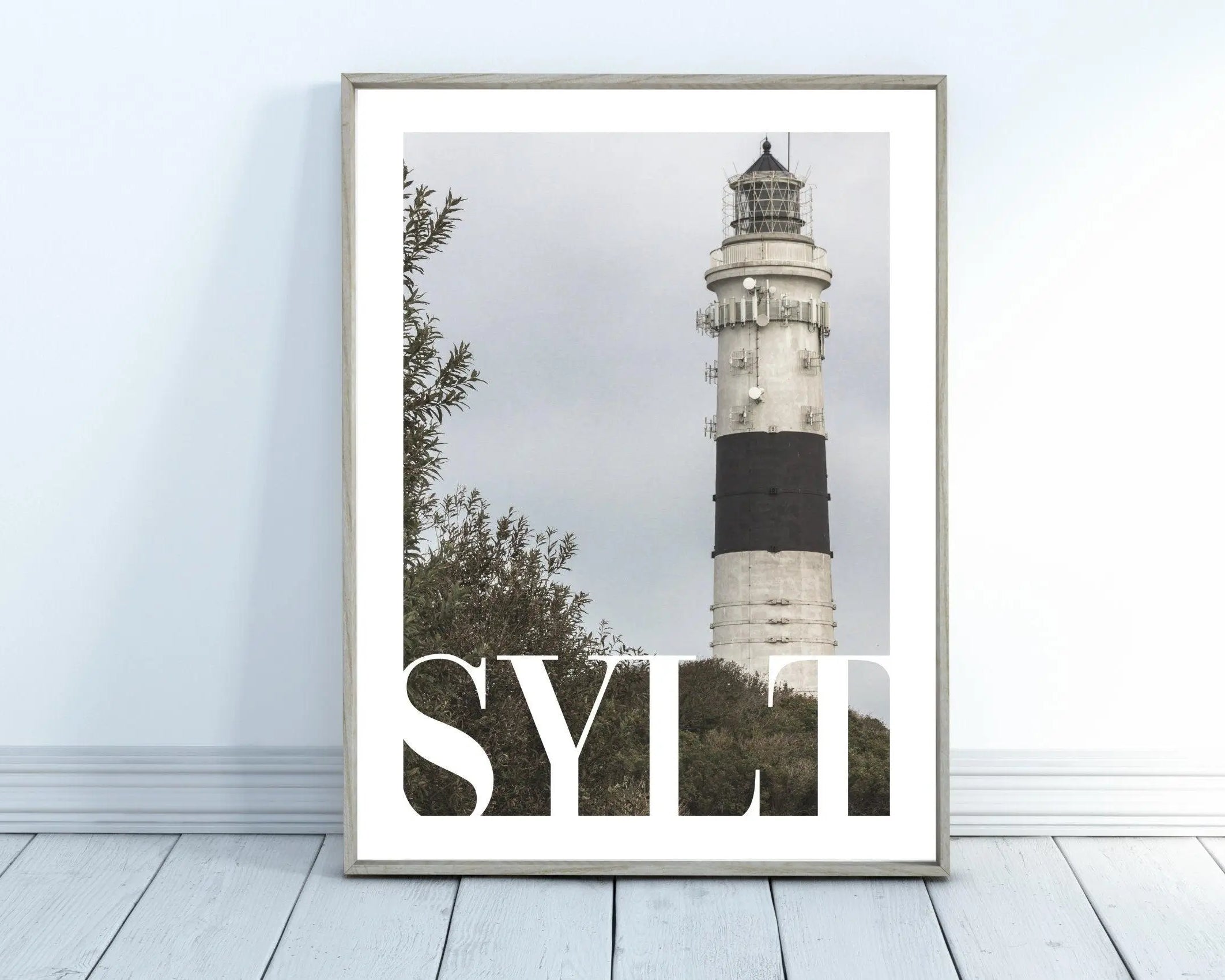 Poster SYLT | Strandkorb | Leuchtturm | maritime Wand Deko - Roo's Gift Shop