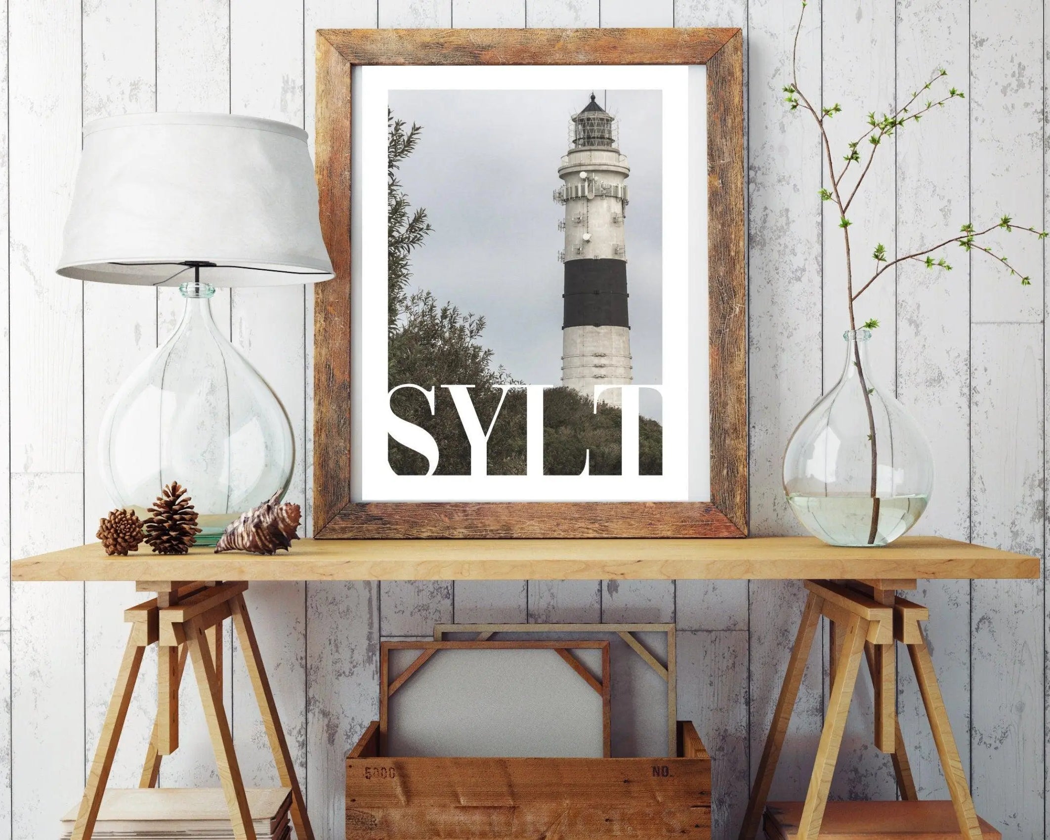 Poster SYLT | Strandkorb | Leuchtturm | maritime Wand Deko - Roo's Gift Shop