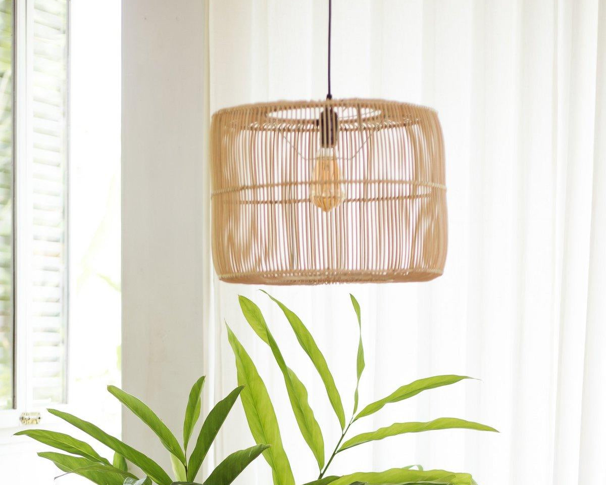 Rattanlampe | Boho Lampenschirm | Pendelleuchte LIKU (2 Größen) - Roo's Gift Shop