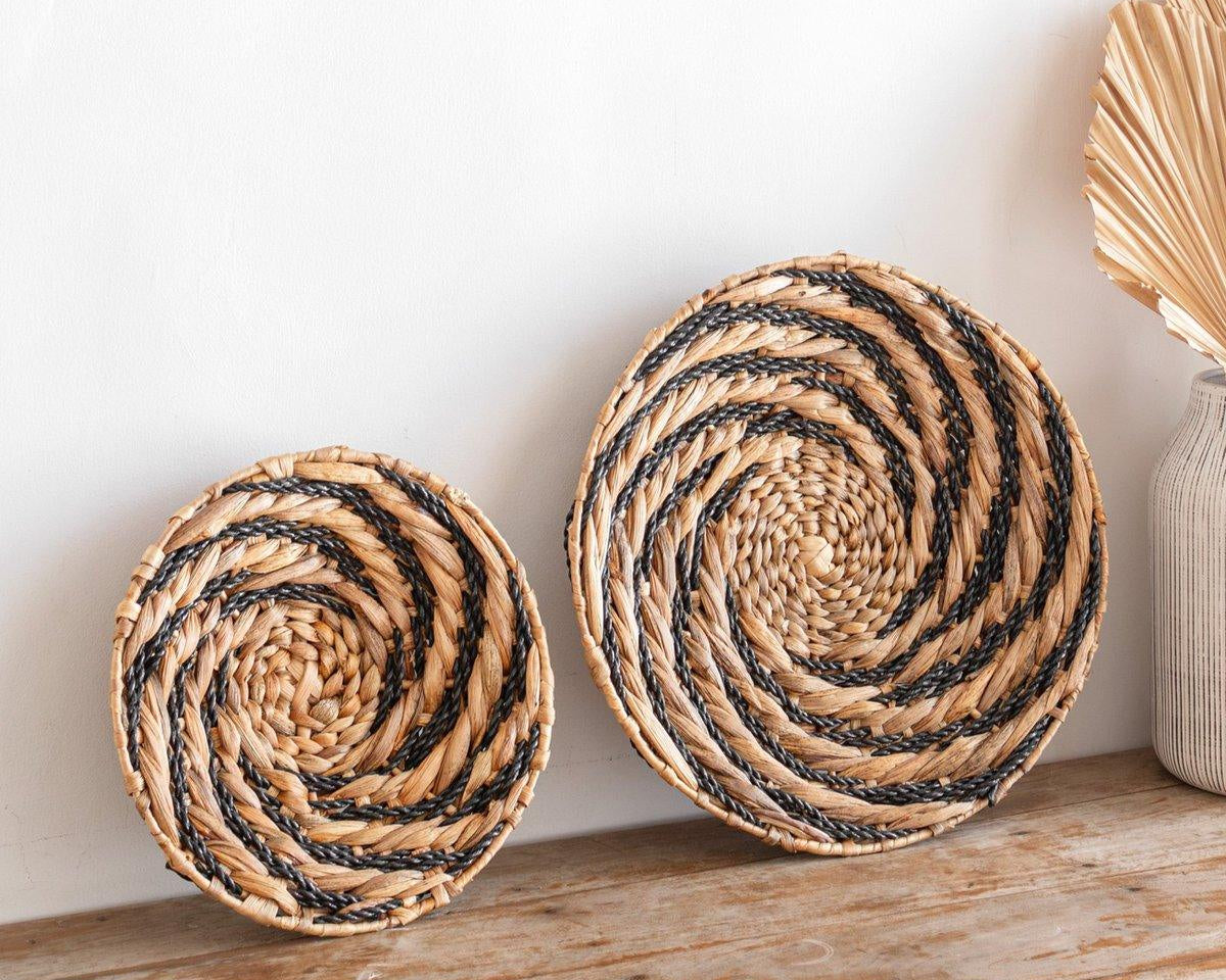 Runder Wandkorb oder Dekoschale BANDUNG aus Wasserhyazinthe (2 Größen) - Roo's Gift Shop