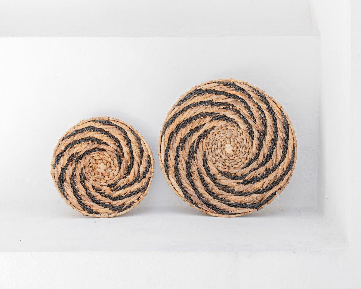Runder Wandkorb oder Dekoschale BANDUNG aus Wasserhyazinthe (2 Größen) - Roo's Gift Shop