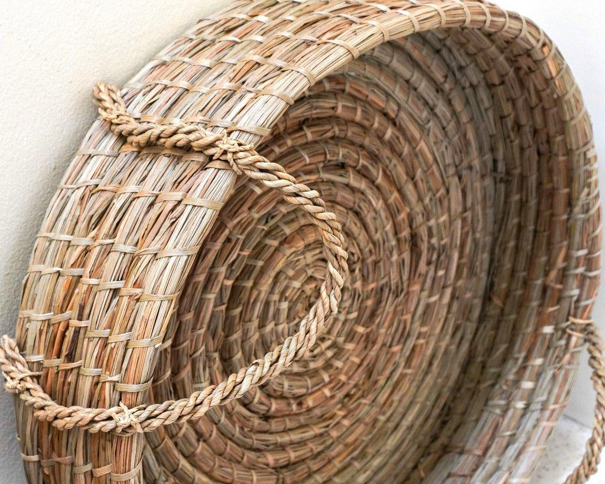 Rundes Boho Tablett PINTU | Seegras (in 2 Größen) - Roo's Gift Shop