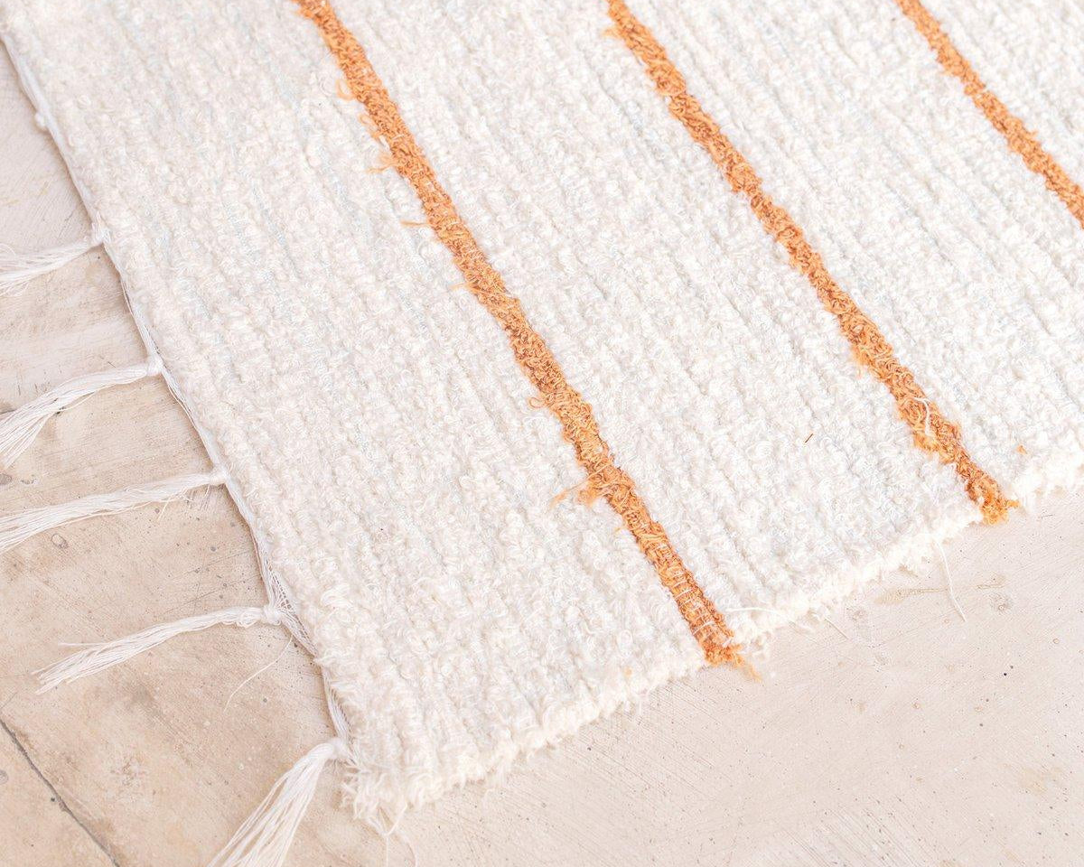 Teppich aus weißer Baumwolle GIANYAR - Roo's Gift Shop