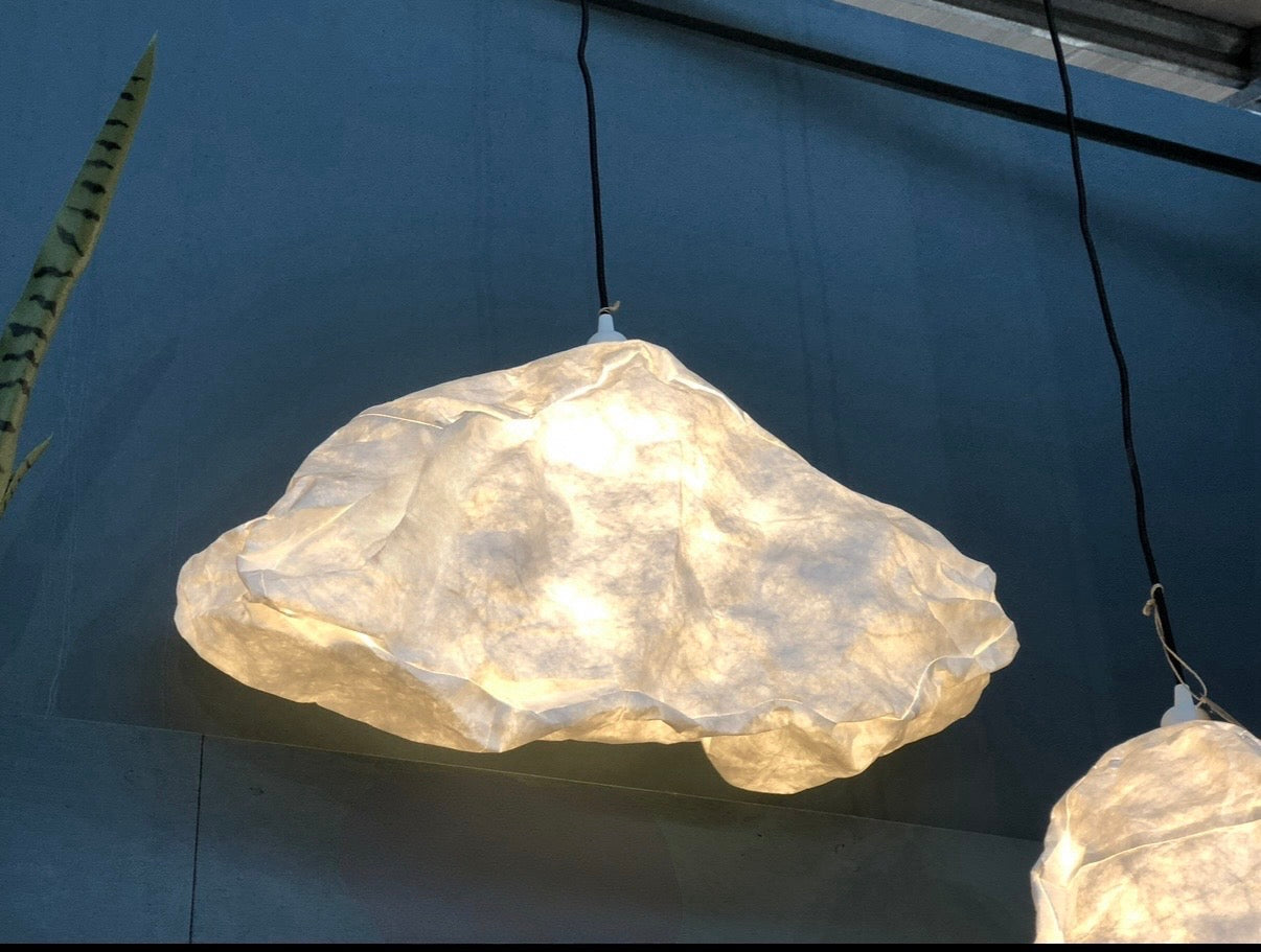 Wolkenlampe aus Papier – großer Lampenschirm in Wolkenform | Sanftes Licht für Kinderzimmer, Wohnzimmer & Flur Roo's Gift Shop