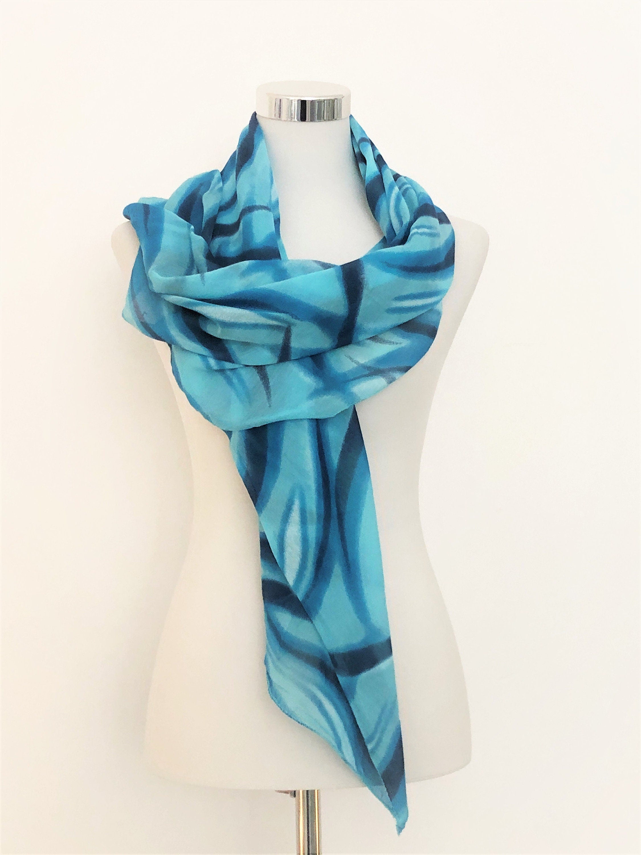 Tuch | Baumwolle mit Seide | dip dye Stil | verwaschene Streifen | blau türkis oder taupe mit blau | Batik Look