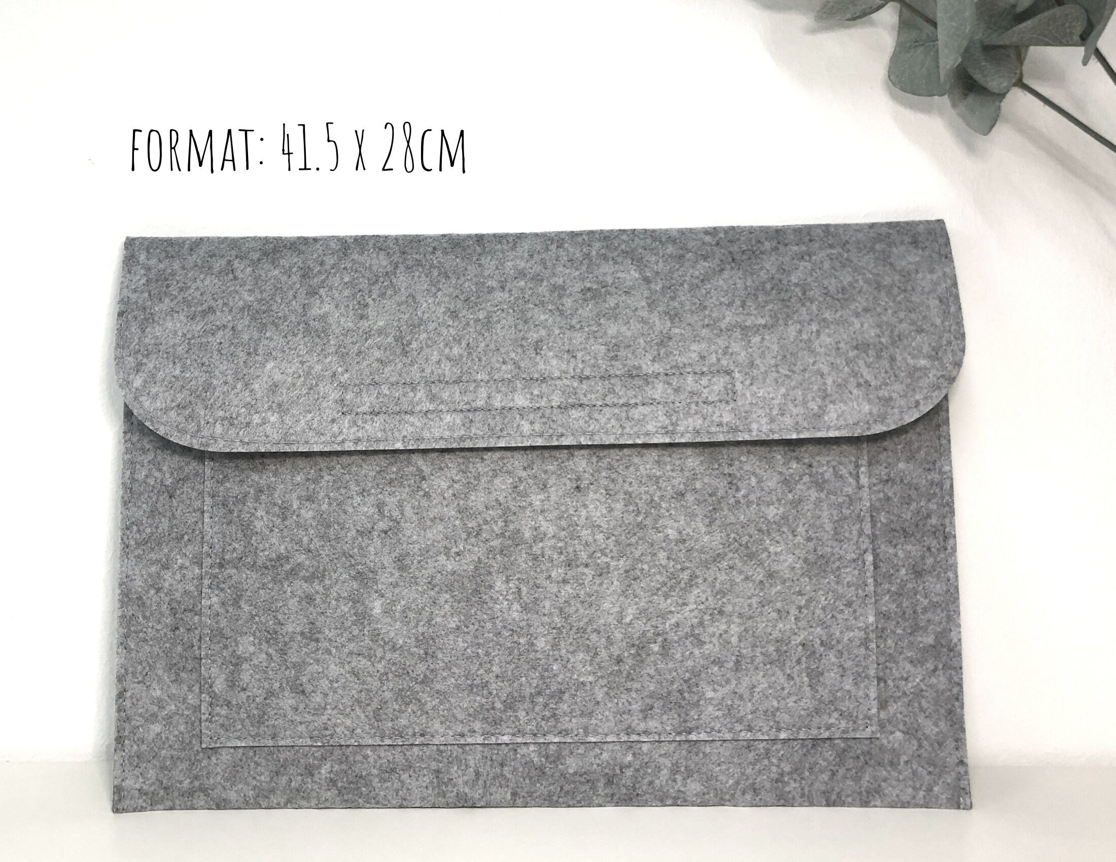 Hellgraue Sammelmappe | personalisierte Filzmappe | passend für DIN A4 | Name des Kindes | Schule | Kita | Kunstwerke Bilder Zeichnungen