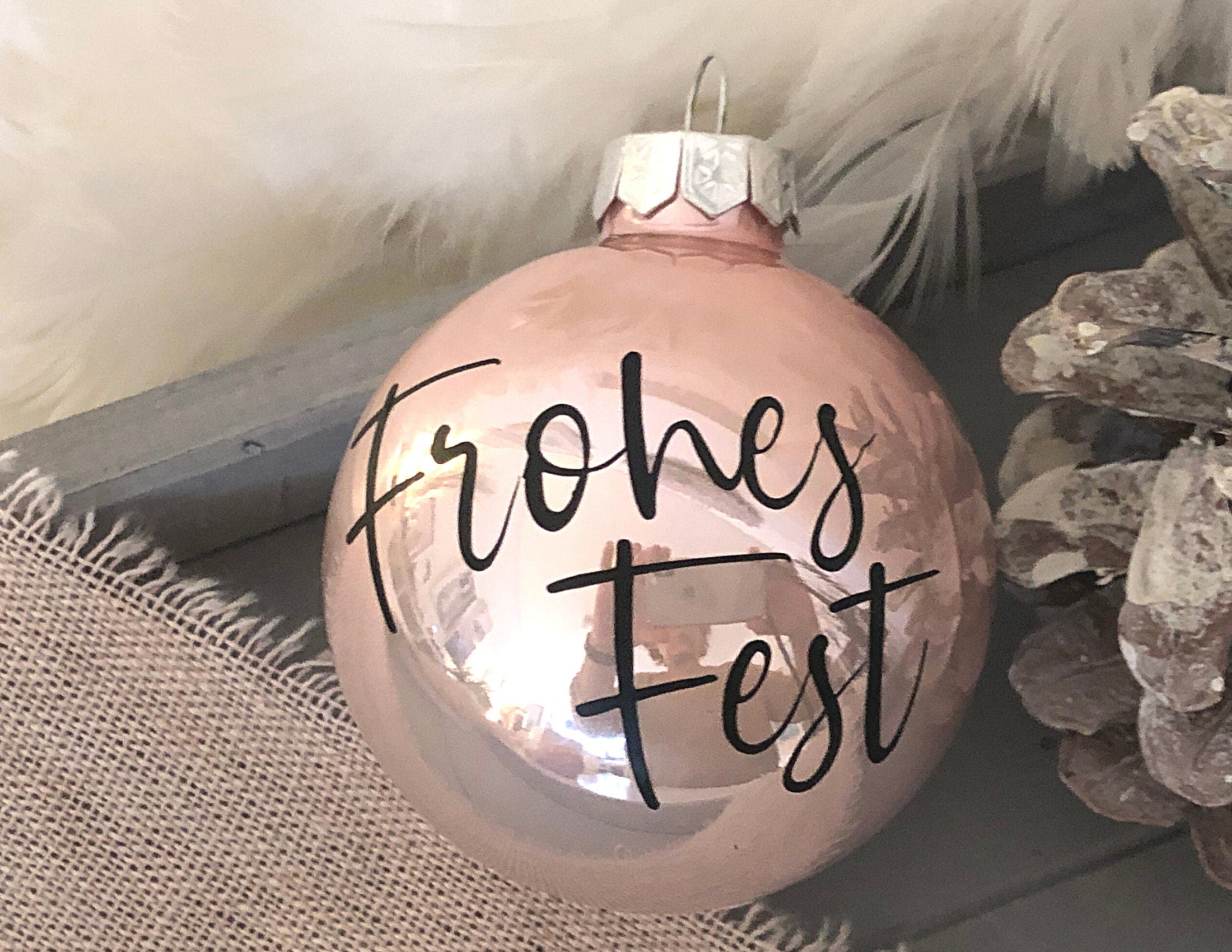 Weihnachtskugel personalisiert | 6 oder 8 cm | rosa