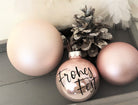 Weihnachtskugel personalisiert | 6 oder 8 cm | rosa
