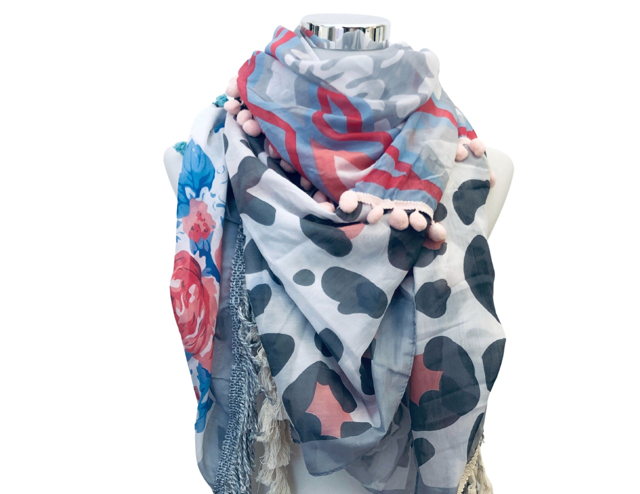 Bunter Pareo im Boho-Style | türkis rosa blau | Fransen | Bommel | Leomuster | Blumen | Ibiza Style