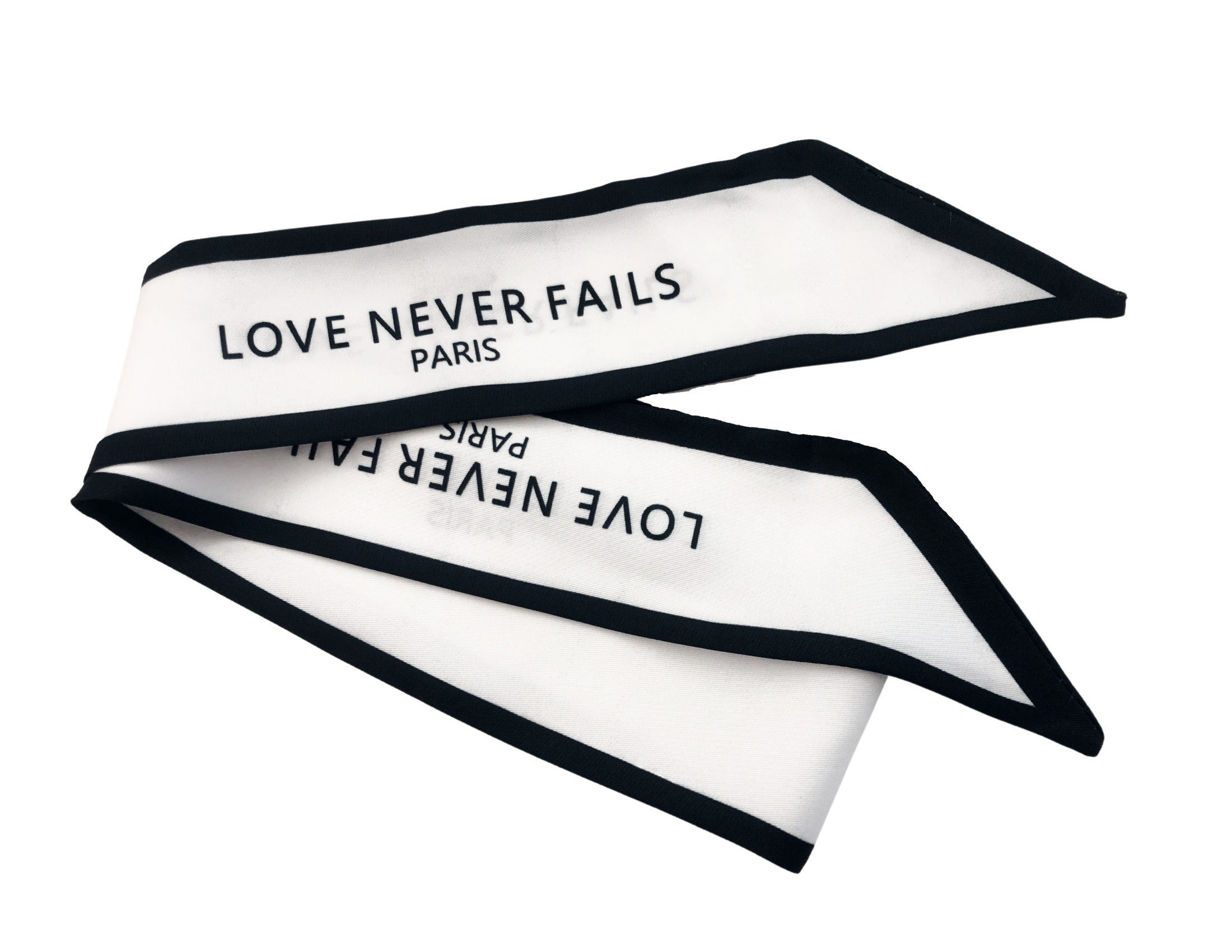 Twilly | Seidiger schmaler Schal | Haarband | Love Never Fails | für Handtasche, als Armband, Haarband, Krawatte, kleines Halstuch