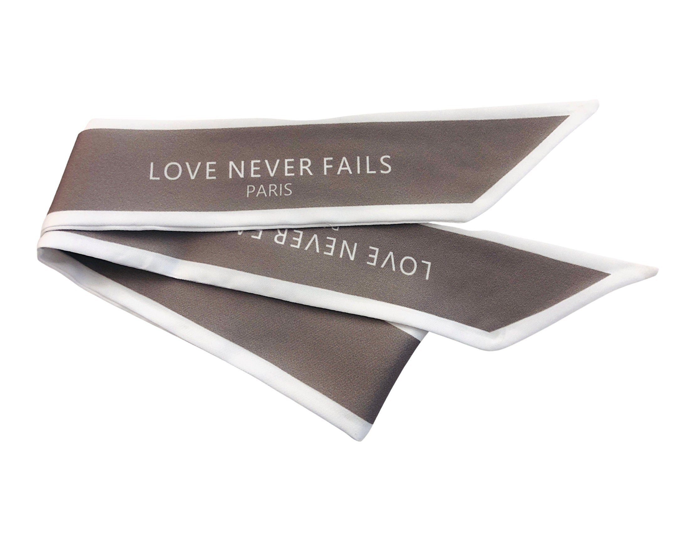 Twilly | Seidiger schmaler Schal | Haarband | Love Never Fails | für Handtasche, als Armband, Haarband, Krawatte, kleines Halstuch
