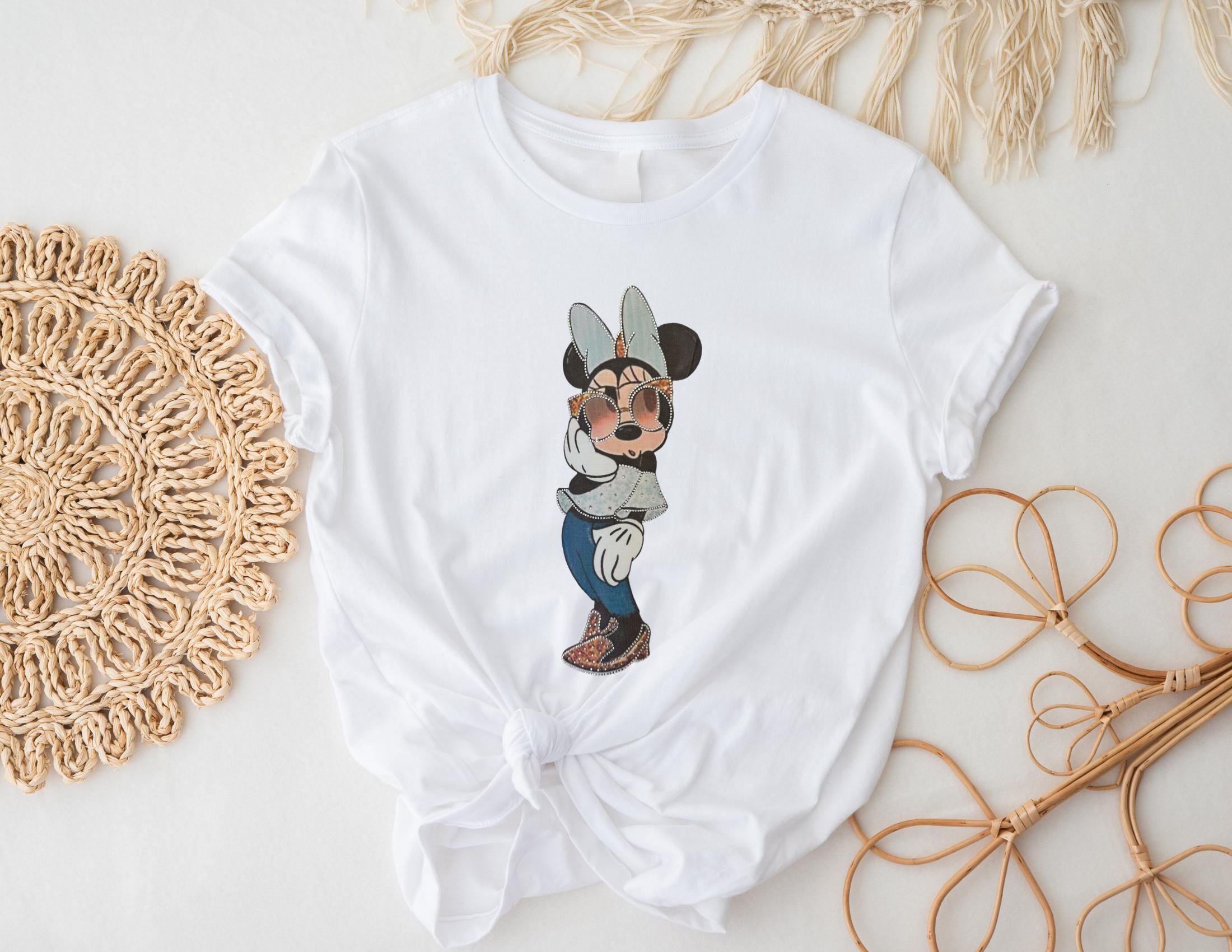 T-Shirt | Glitzer Maus | Minnie mit Sonnenbrille in Jeans | Strass | weiß