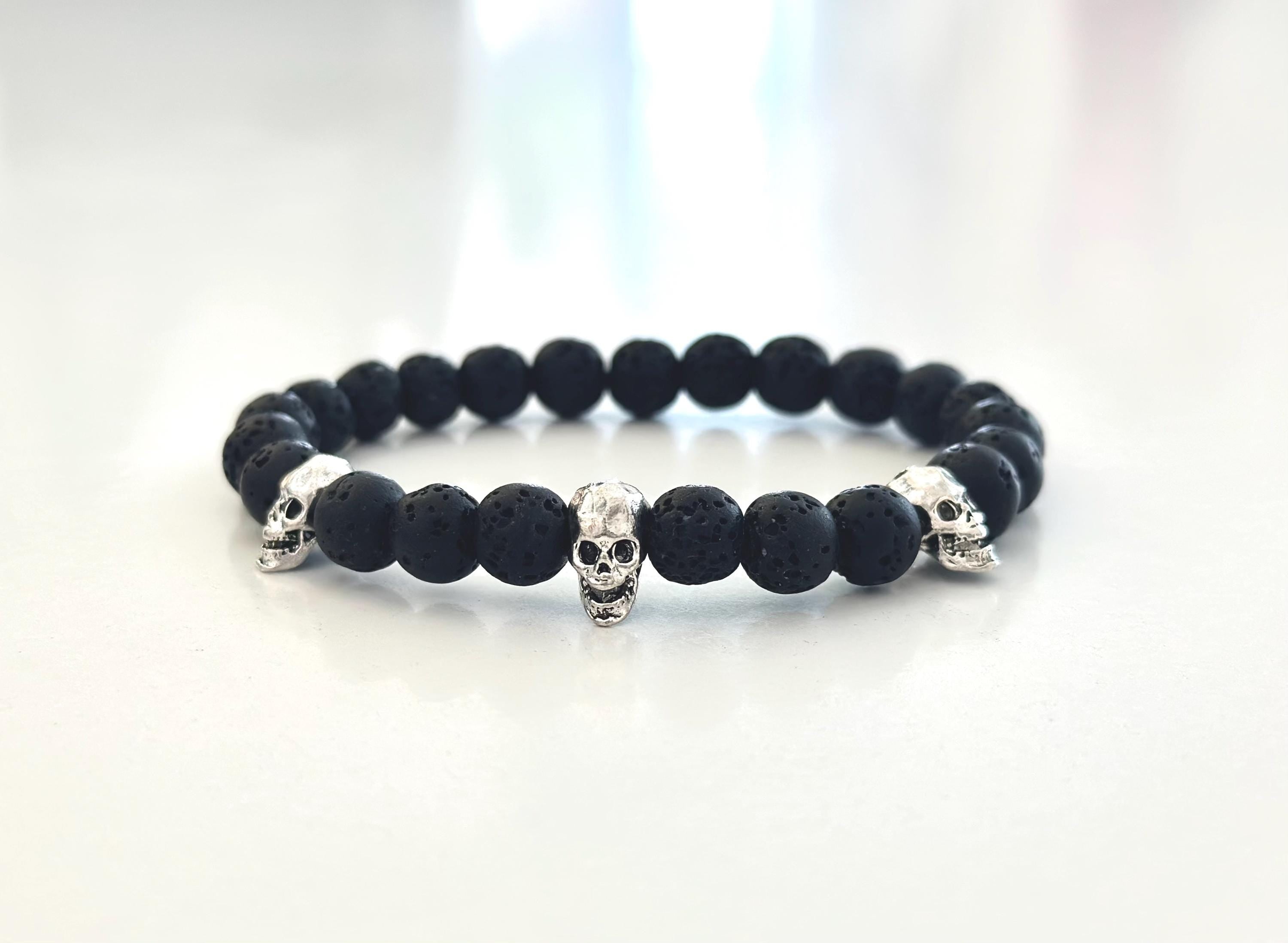 Armband mit drei Totenkopfperlen | Schädel | Skull | Lavaperlen Männerarmband | Perlenarmband | schwarz silber