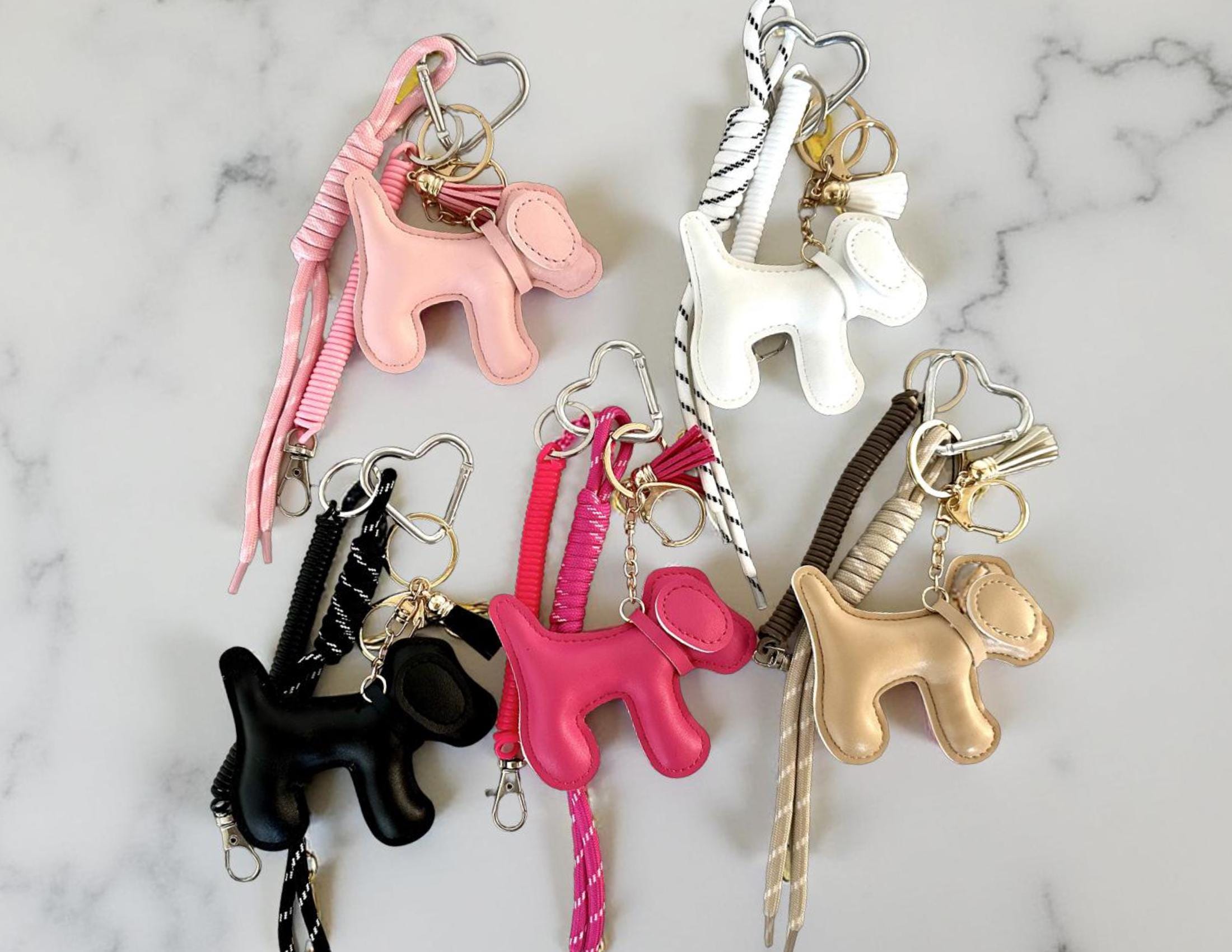 Anhänger Hund | Taschenschmuck Taschenanhänger | Bag Charm pink, schwarz, weiß, rosa, beige