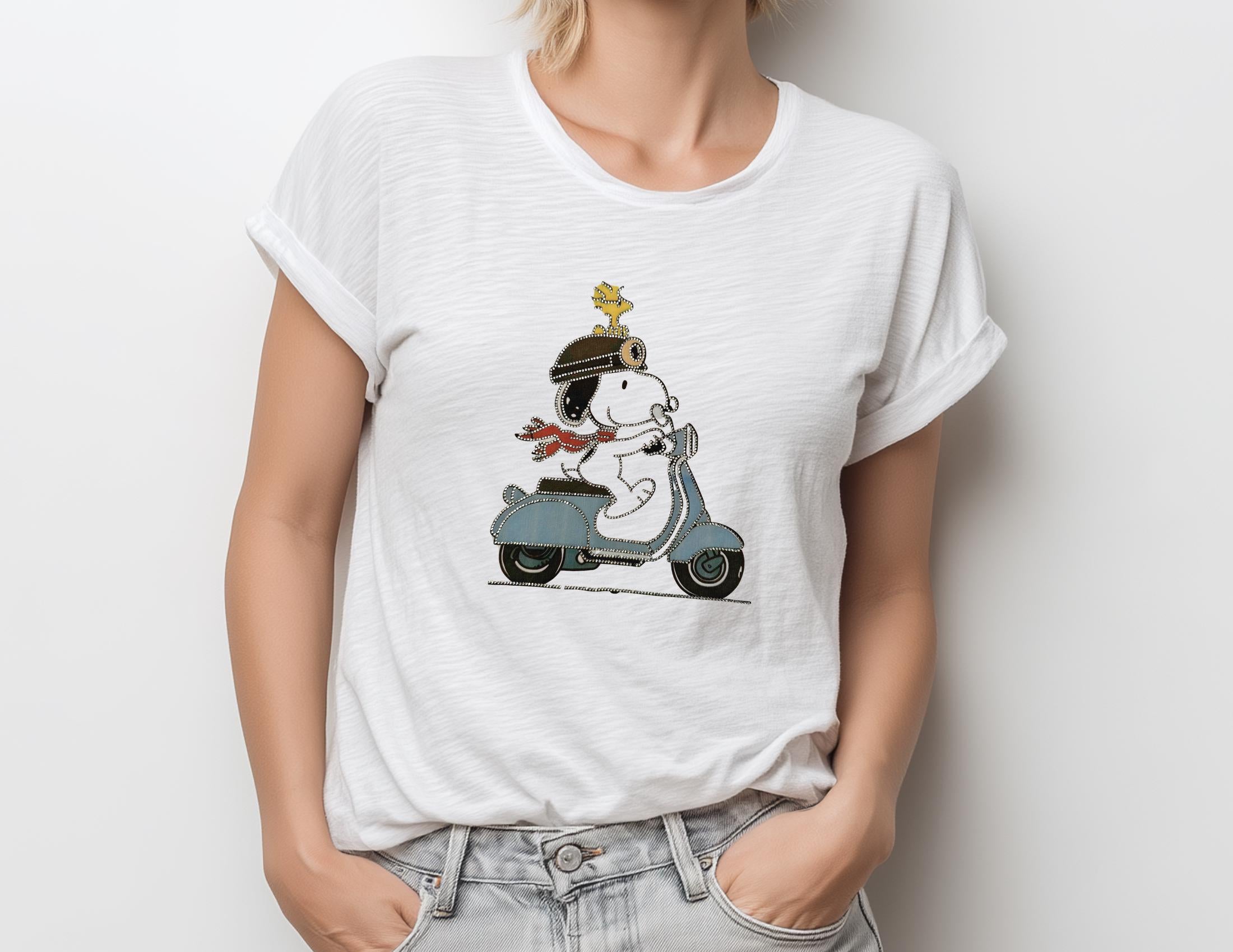 T-Shirt | Glitzer Snoopy und Woodstock auf der Vespa | Strass | weiß