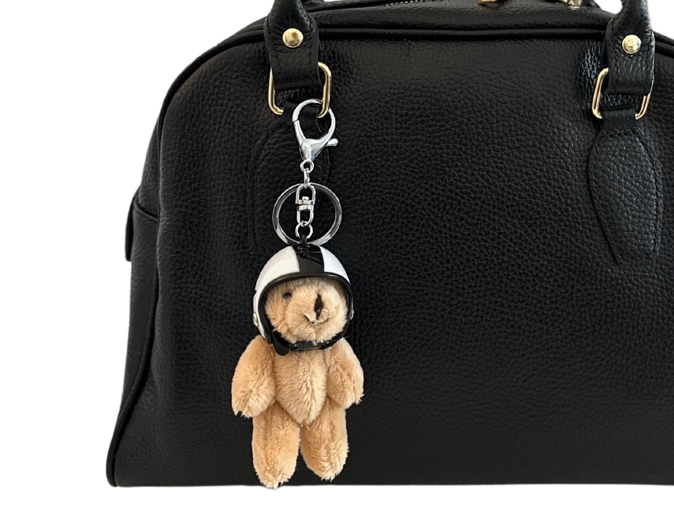 Bag Charm Teddy mit Helm | Anhänger für Tasche oder Schlüssel | Taschenschmuck Taschenanhänger | Bag Charm-Helm in weiß, rosa oder hellblau