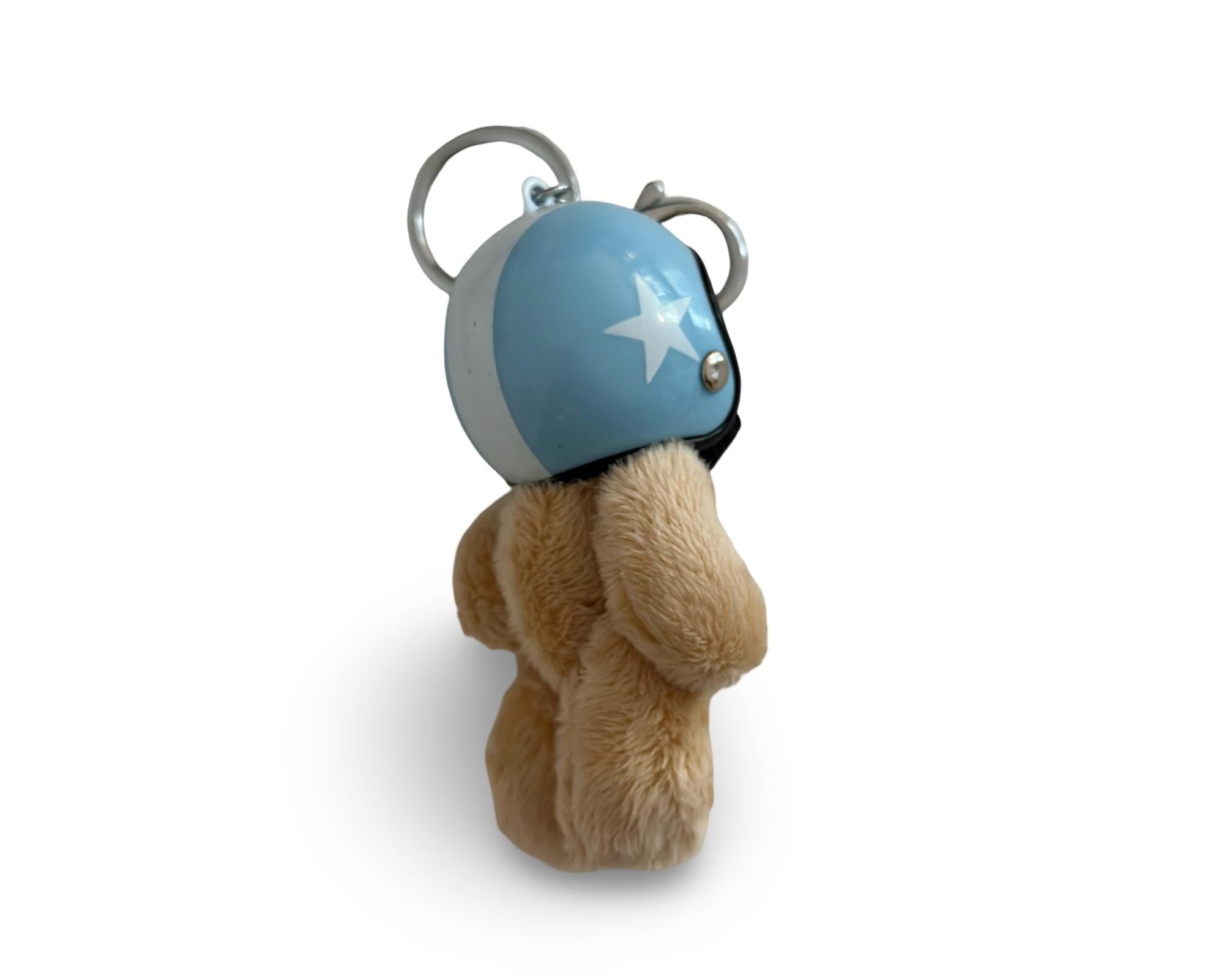 Bag Charm Teddy mit Helm | Anhänger für Tasche oder Schlüssel | Taschenschmuck Taschenanhänger | Bag Charm-Helm in weiß, rosa oder hellblau