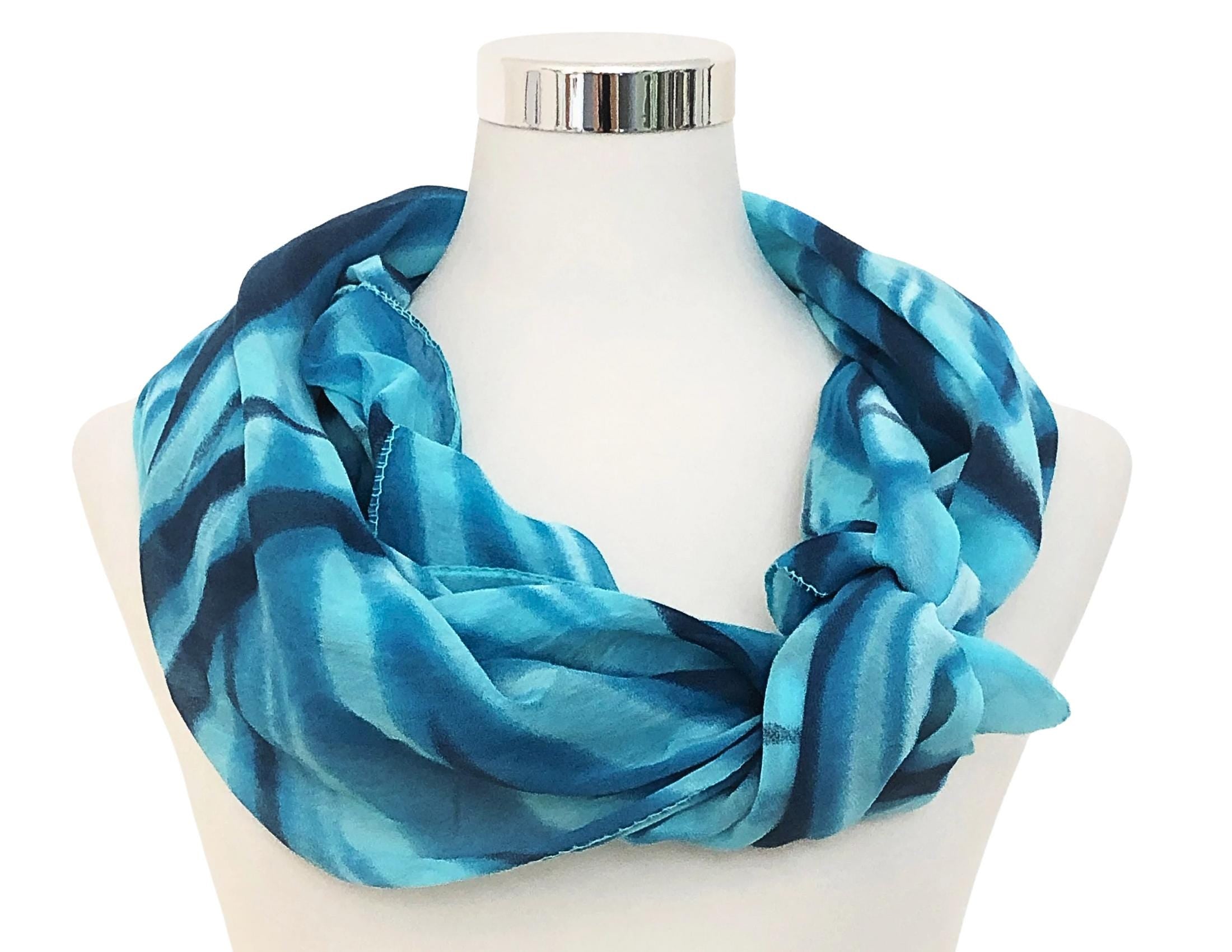 Tuch | Baumwolle mit Seide | dip dye Stil | verwaschene Streifen | blau türkis oder taupe mit blau | Batik Look